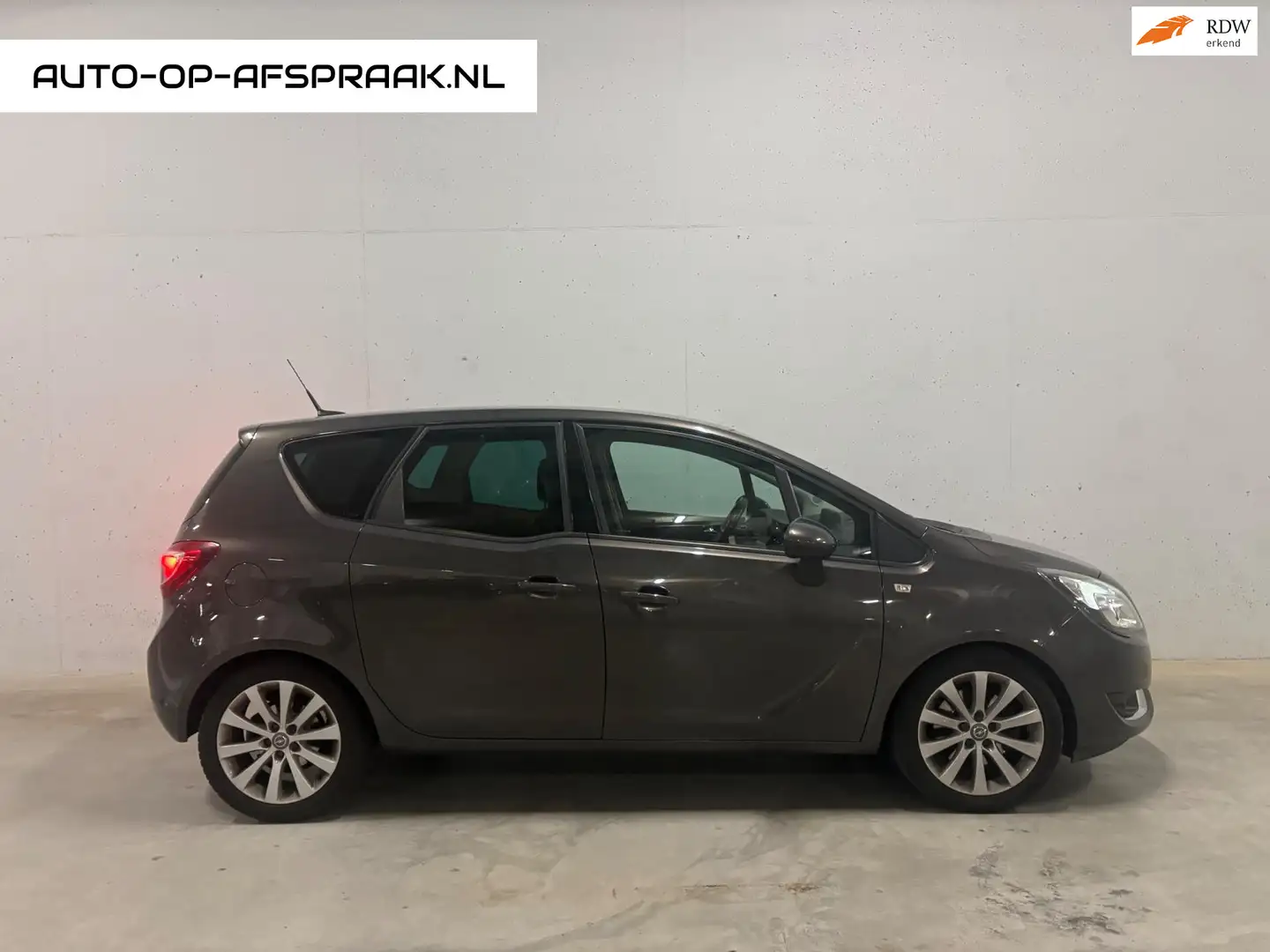 Opel Meriva 1.4 Turbo Design Edition Automaat Navi Airco APK Grijs - 1