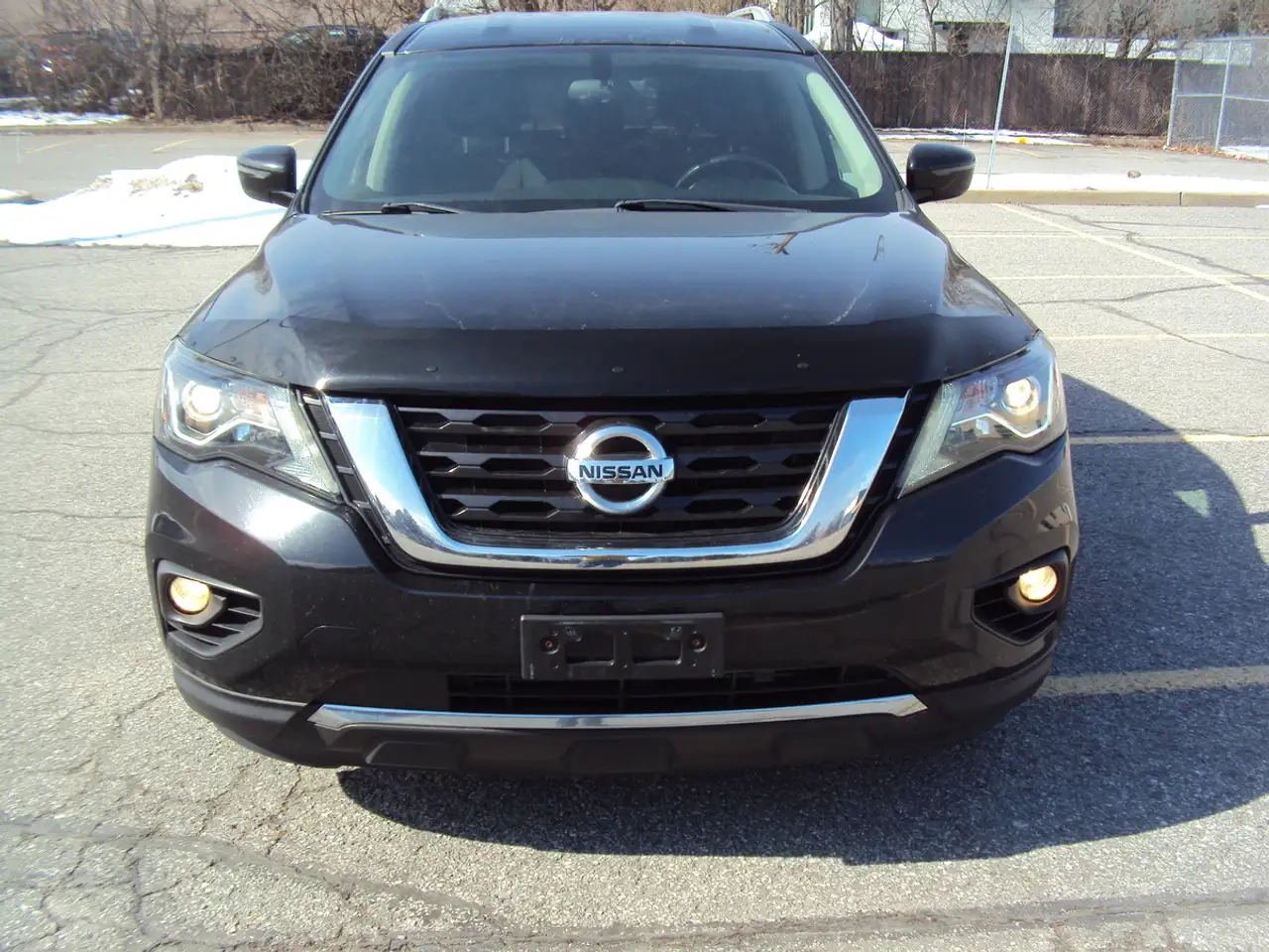 Nissan Pathfinder снимка Nissan Pathfinder