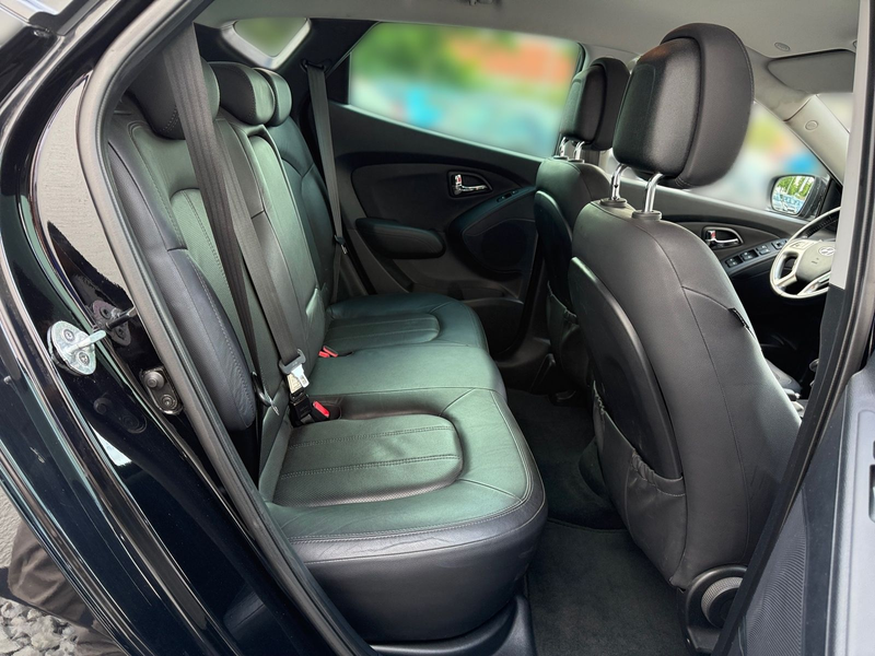 Hyundai iX35 2.0 Automatik Allrad Navi Tempomat Kamera — photo 13
