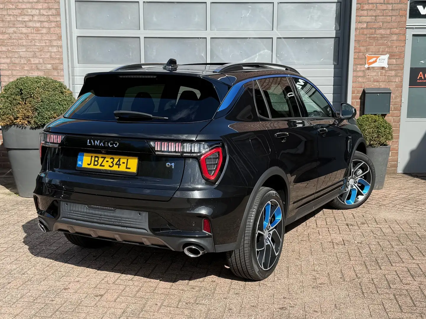 Lynk & Co 01 1.5 PHEV / Schuifdak / 360 Camera / Volle uitvoeri Negro - 2