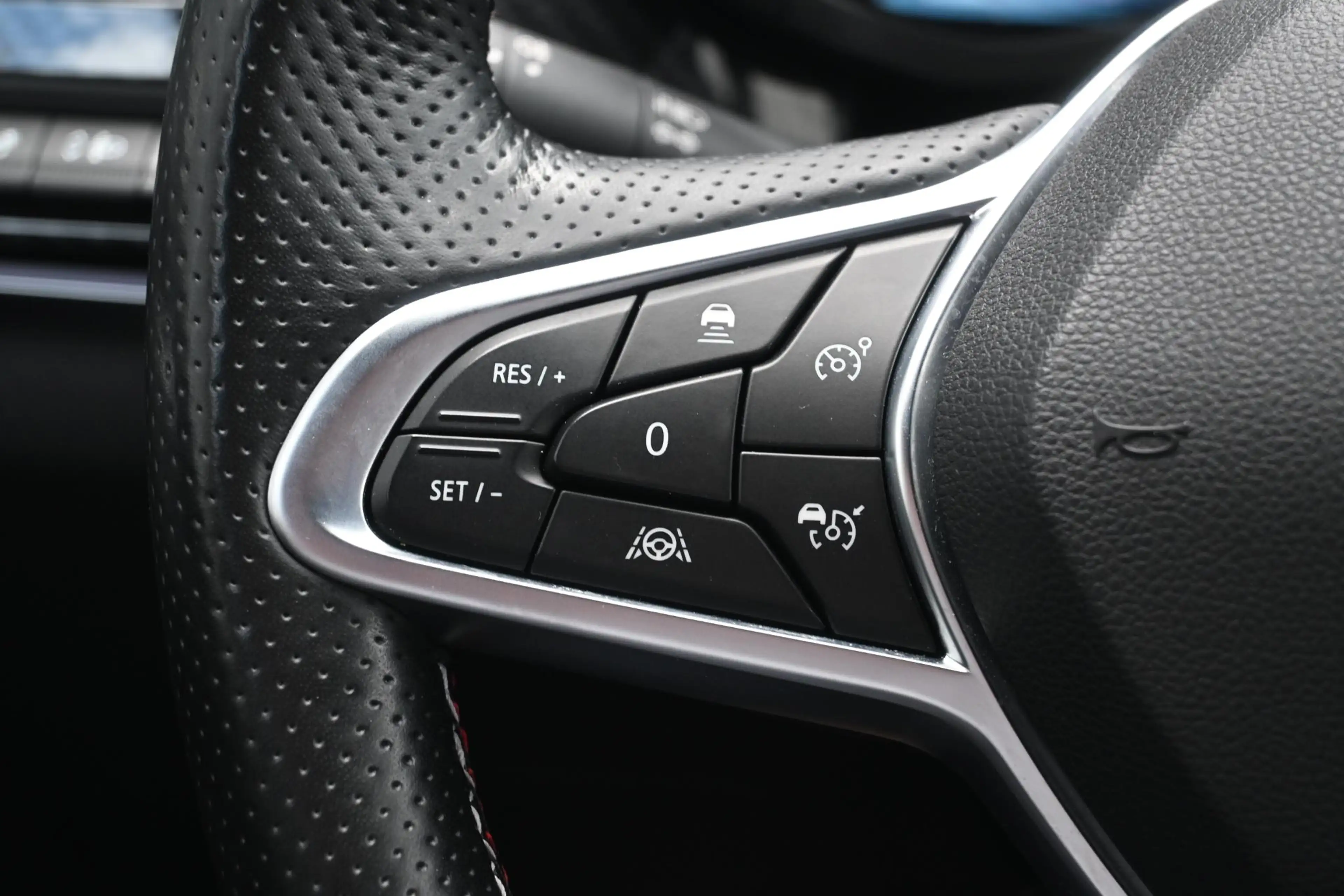 Renault Arkana E-Tech Hybrid 145 R.S. Line | ADAPT. CRUISE CONTRO — photo 17