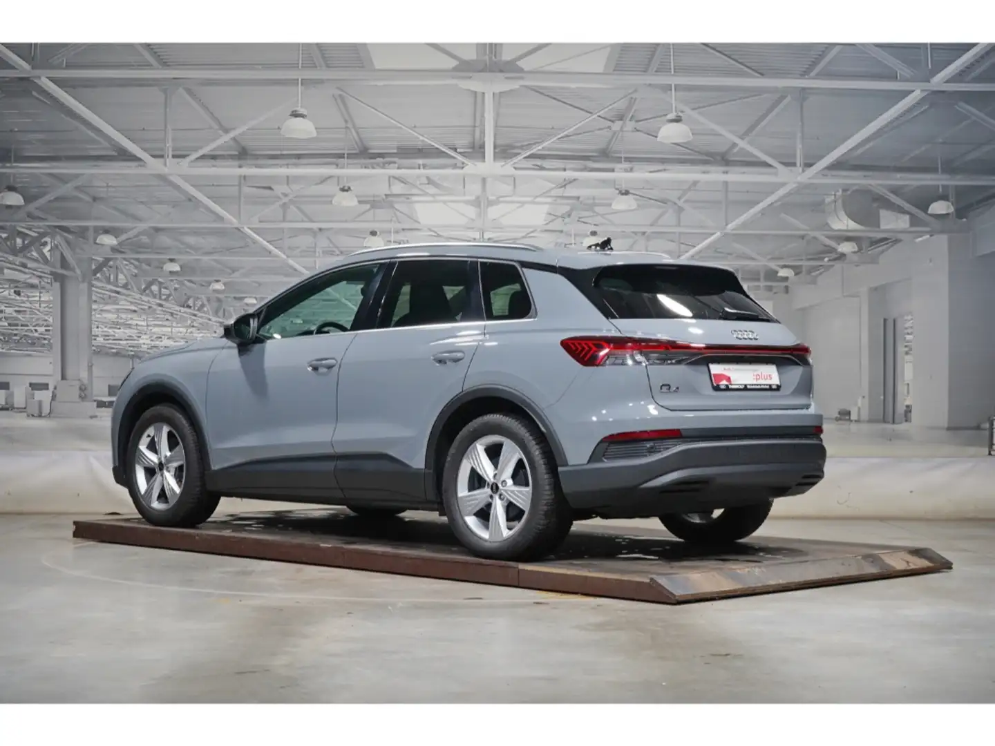 Audi Q4 e-tron 35 KAMERA Navi+ 19-Zoll ACC LED Grau - 2