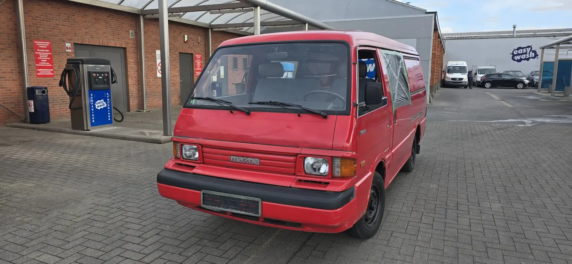 Mazda E Series E2200 diesel - 2