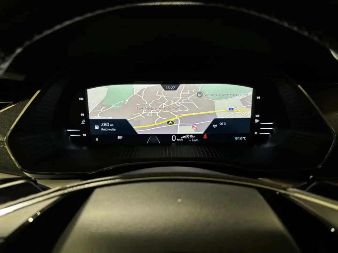 Skoda Octavia 2,0DSG 4x4 LED VIRTUAL COCKPIT HEAD-UP LED MARI... Schwarz - 2