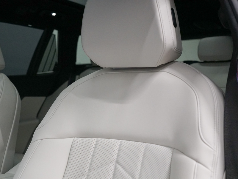 BMW 550 5-serie Touring 550e xDrive Bowers Wilkins | Panor — photo 32