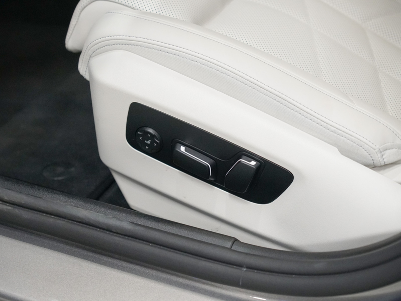 BMW 550 5-serie Touring 550e xDrive Bowers Wilkins | Panor — photo 35