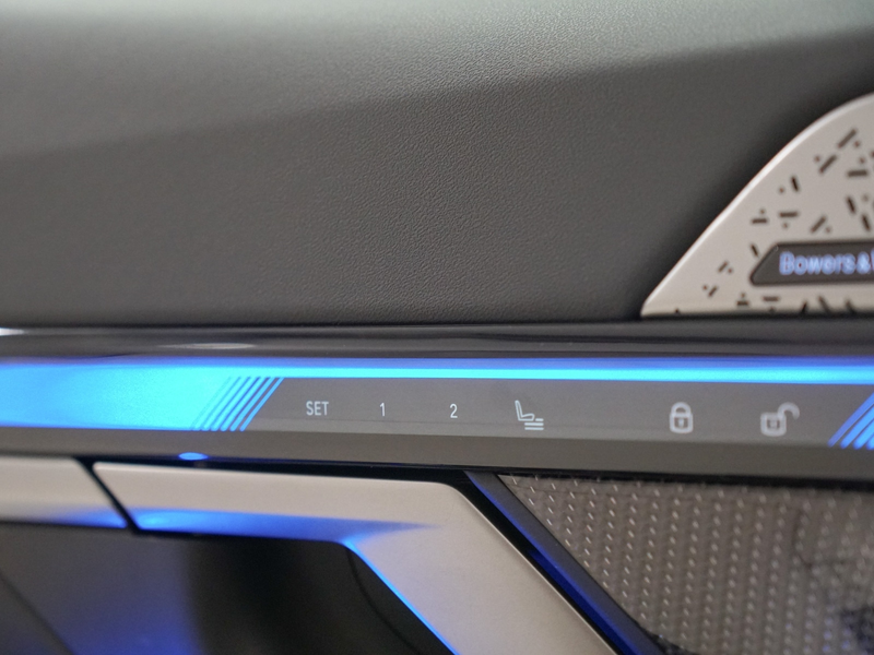 BMW 550 5-serie Touring 550e xDrive Bowers Wilkins | Panor — photo 17