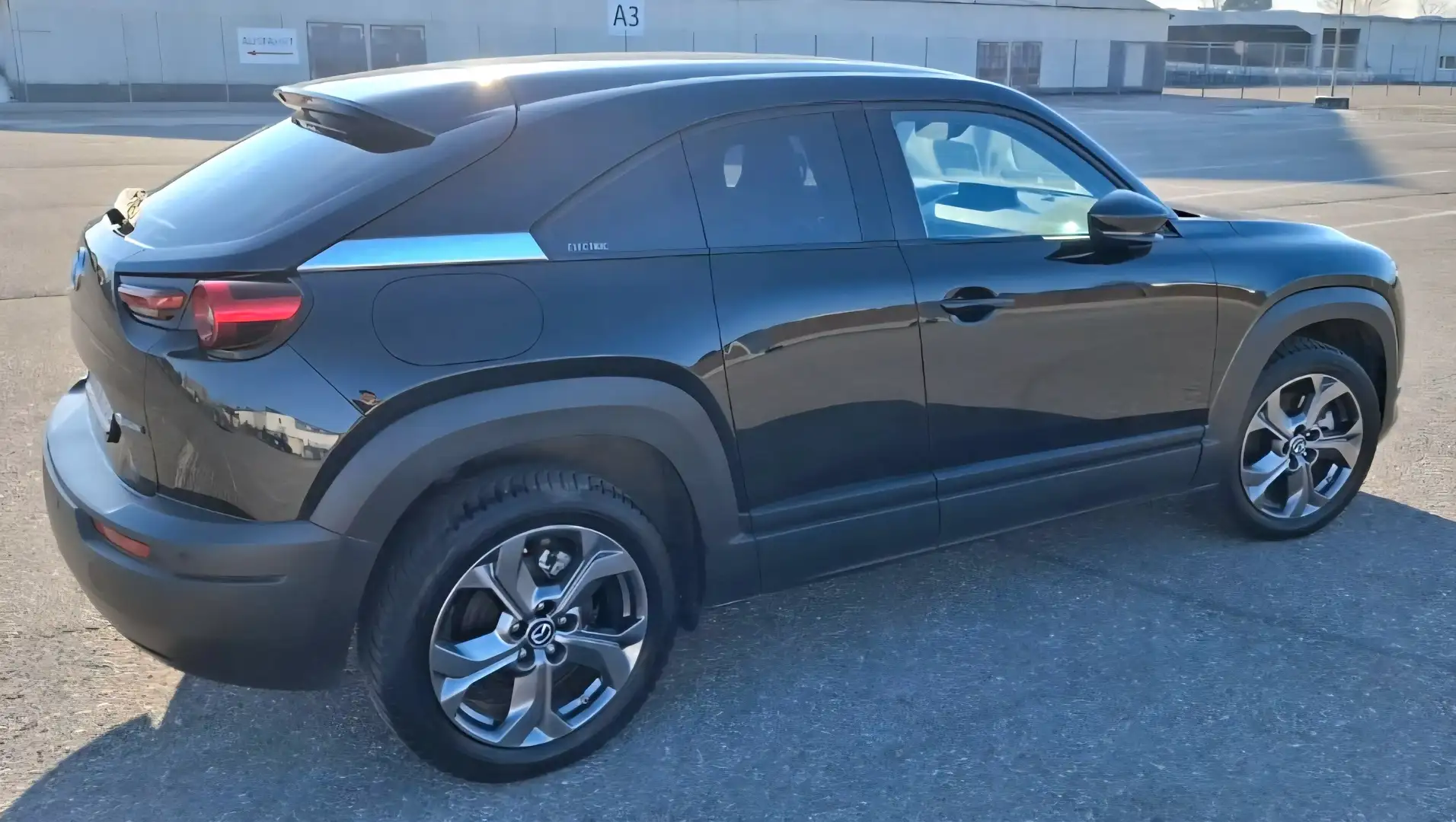 Mazda MX-3 e-skyactiv prime! TÜV NEU! CCS! ACC! S-Heft!... Schwarz - 2