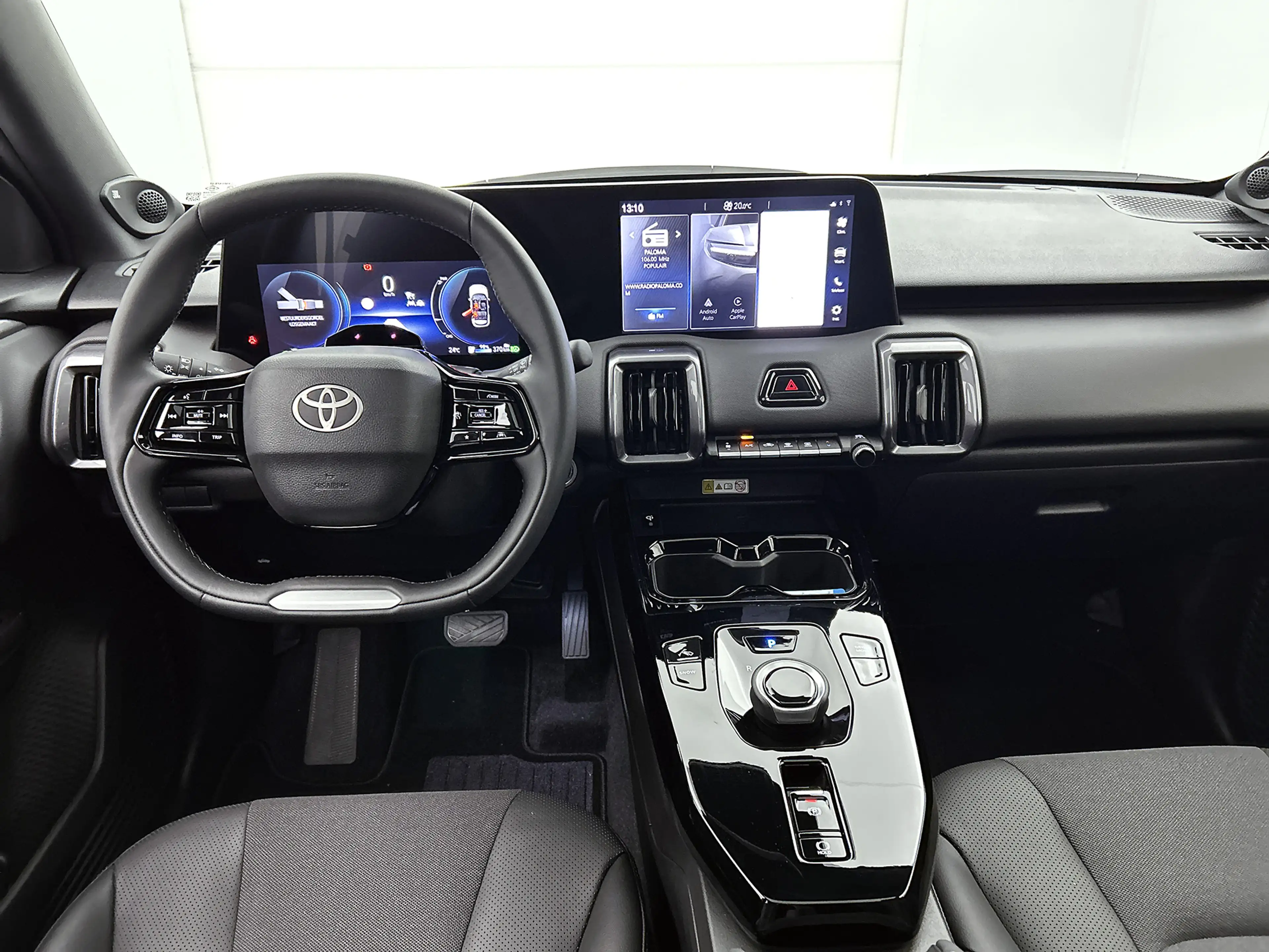 Toyota Urban Cruiser Executive 61 kWh EV-Deal | JBL | Panorama dak | St — photo 6