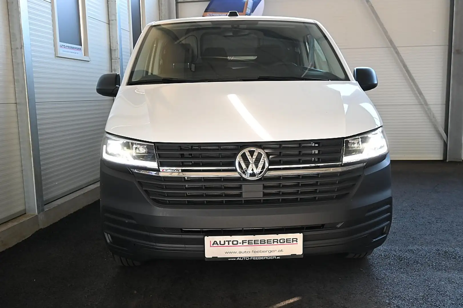 Volkswagen T6.1 Transporter T6.1 Transporter KR 2,0 TDI 4Motion Weiß - 2