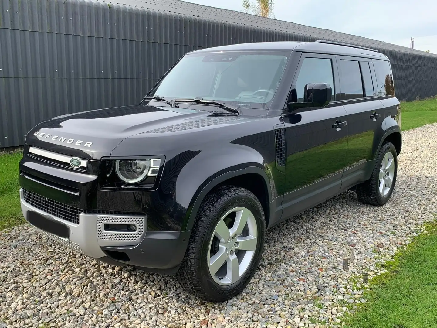 Land Rover Defender 110 D200 SE*TOIT.PANO*GARANTIE USINE LR 1/2029 Noir - 1