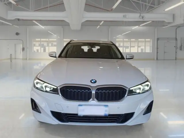 BMW 3 Series view 2