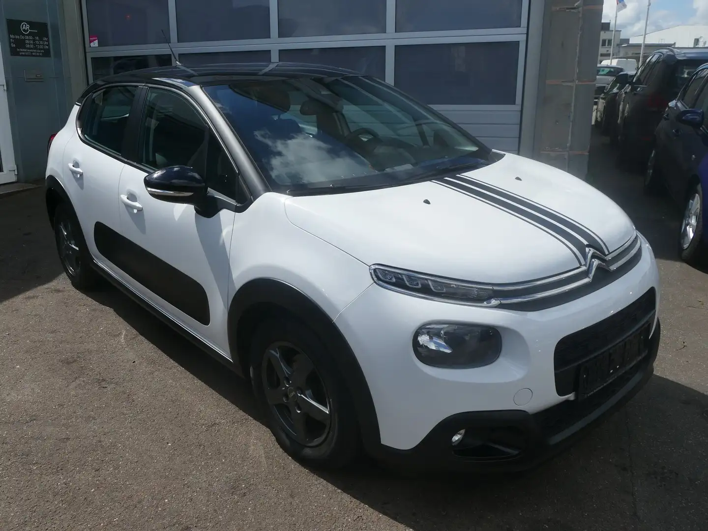 Citroen C3 Pure Tech 1.2 68 FEEL Klima Sitzheizung Isofix Spu Weiß - 2