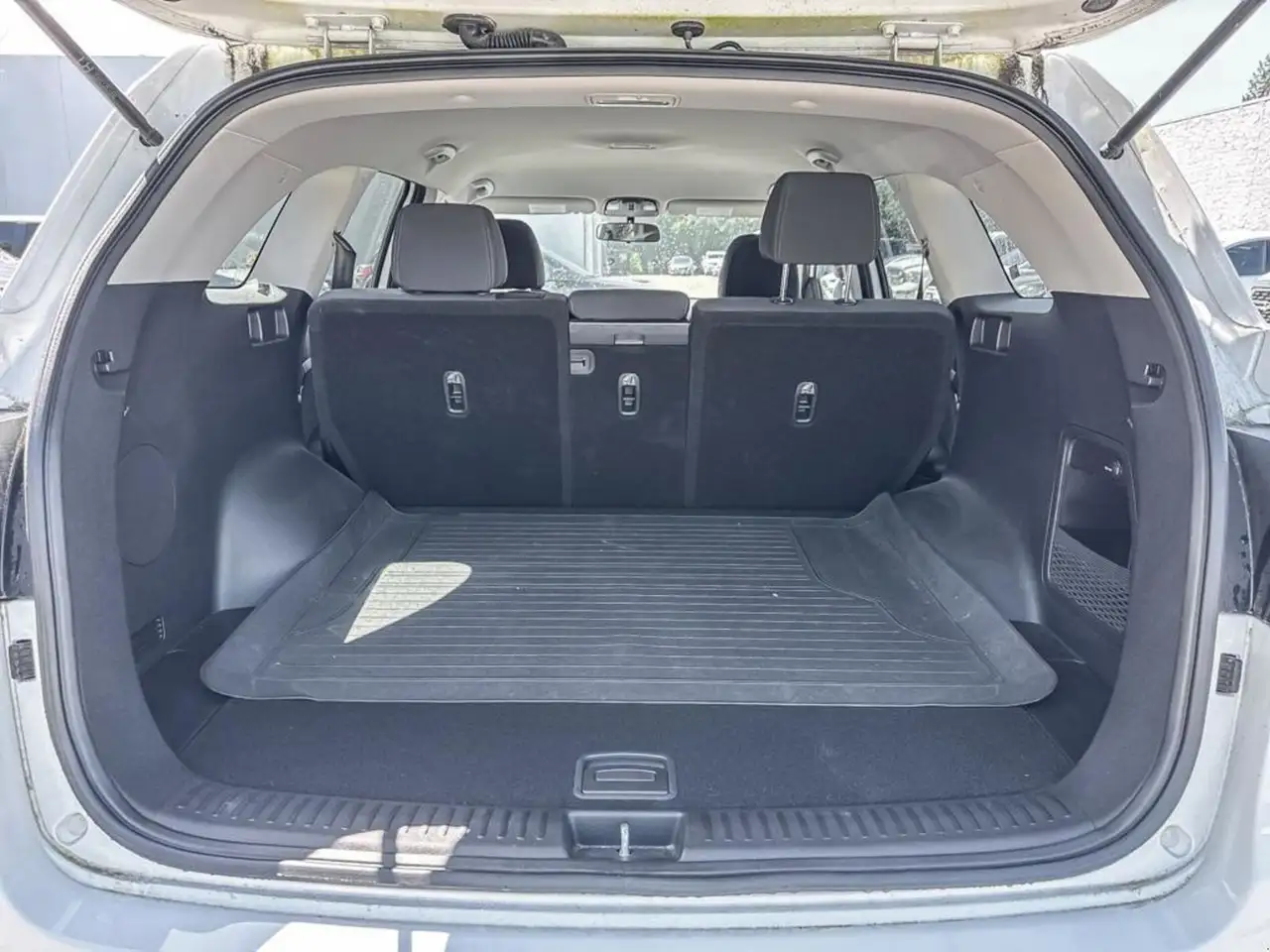 Kia Sorento снимка Kia Sorento
