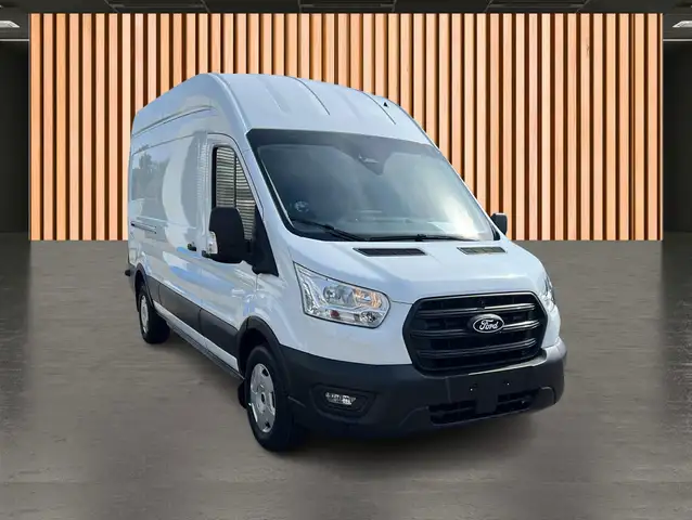 Ford Transit view 14