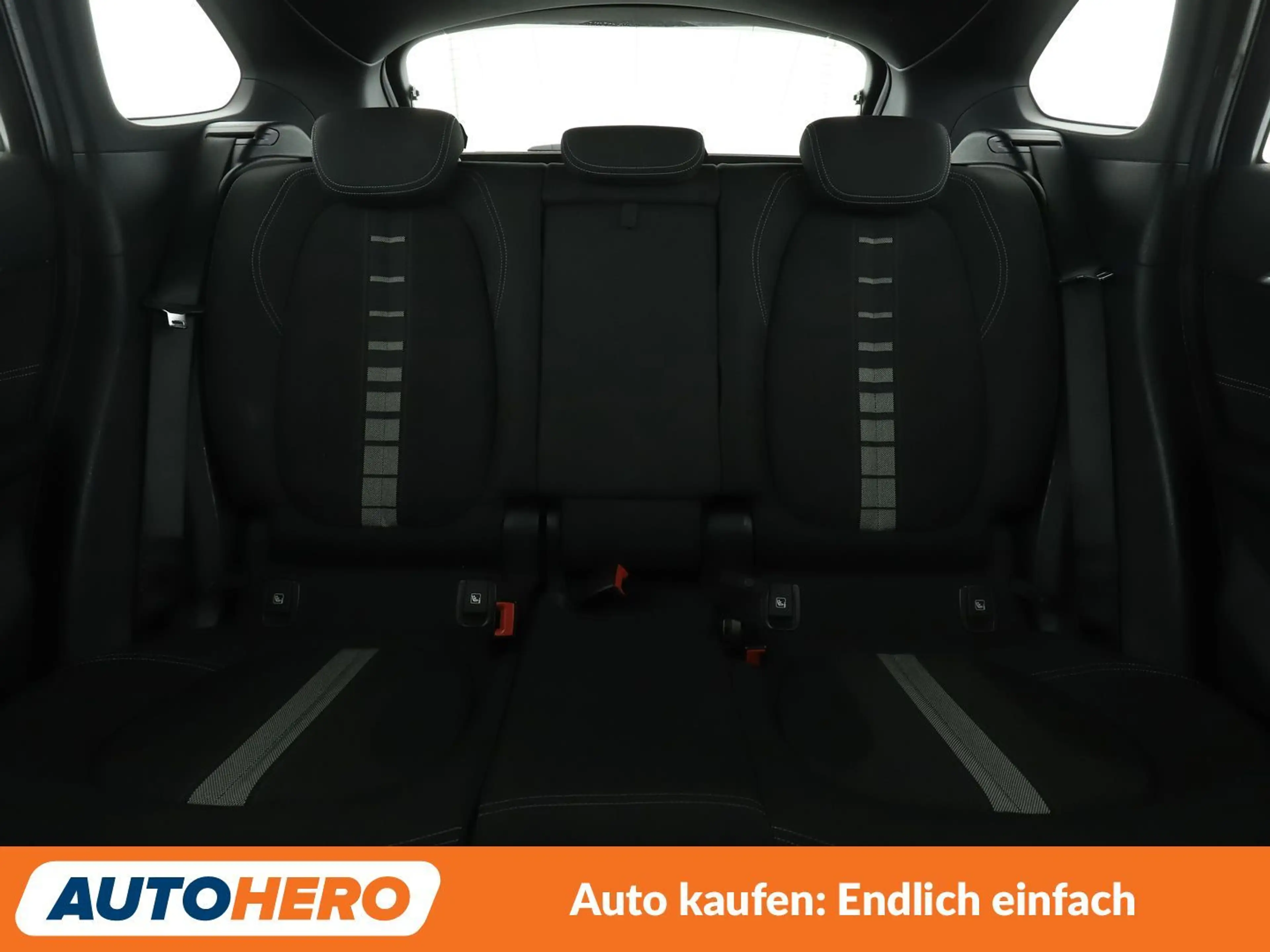 BMW X1 sDrive 18i Advantage*NAVI*LED*PDC*SHZ* — photo 15