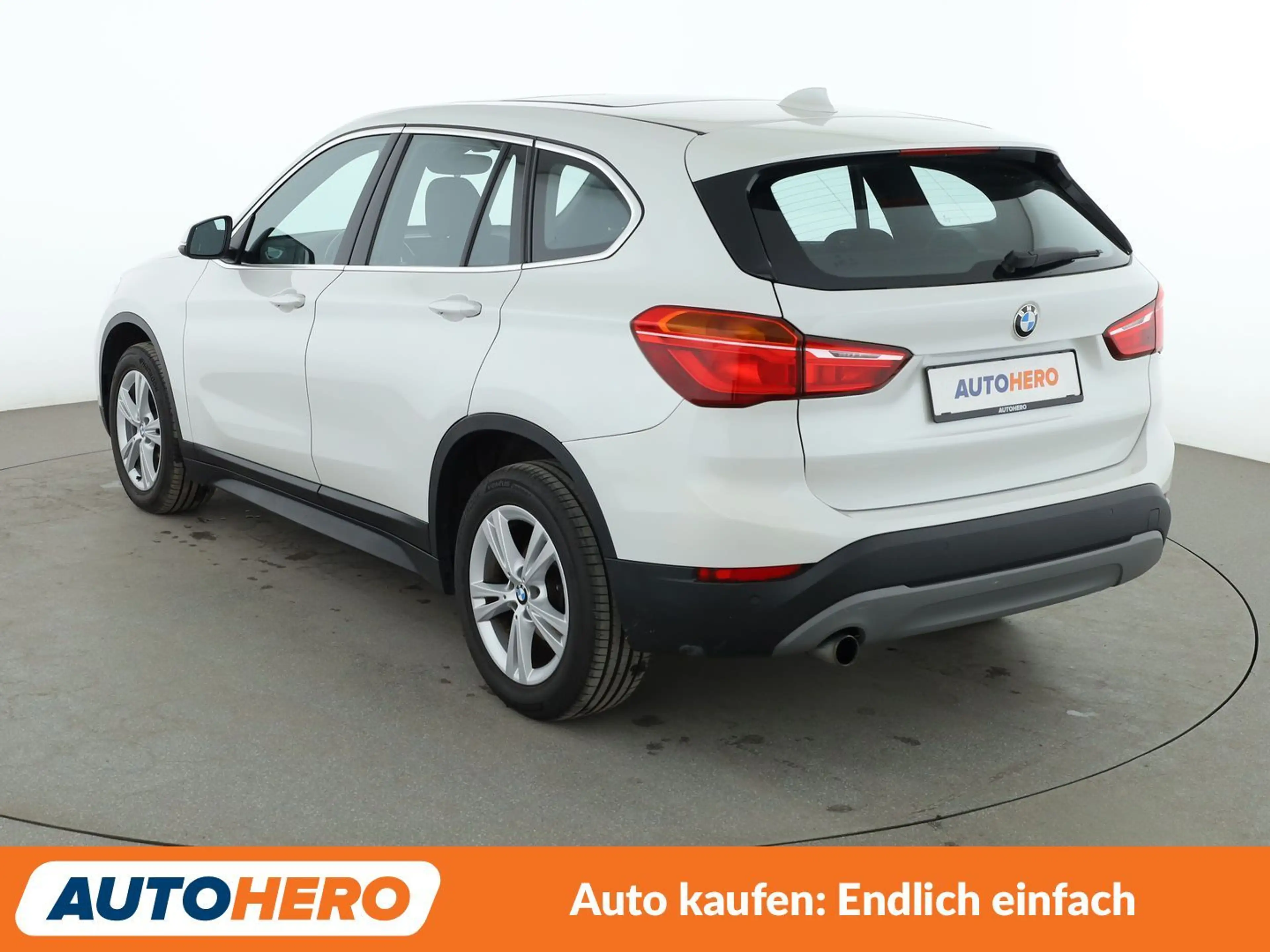 BMW X1 sDrive 18i Advantage*NAVI*LED*PDC*SHZ* — photo 4