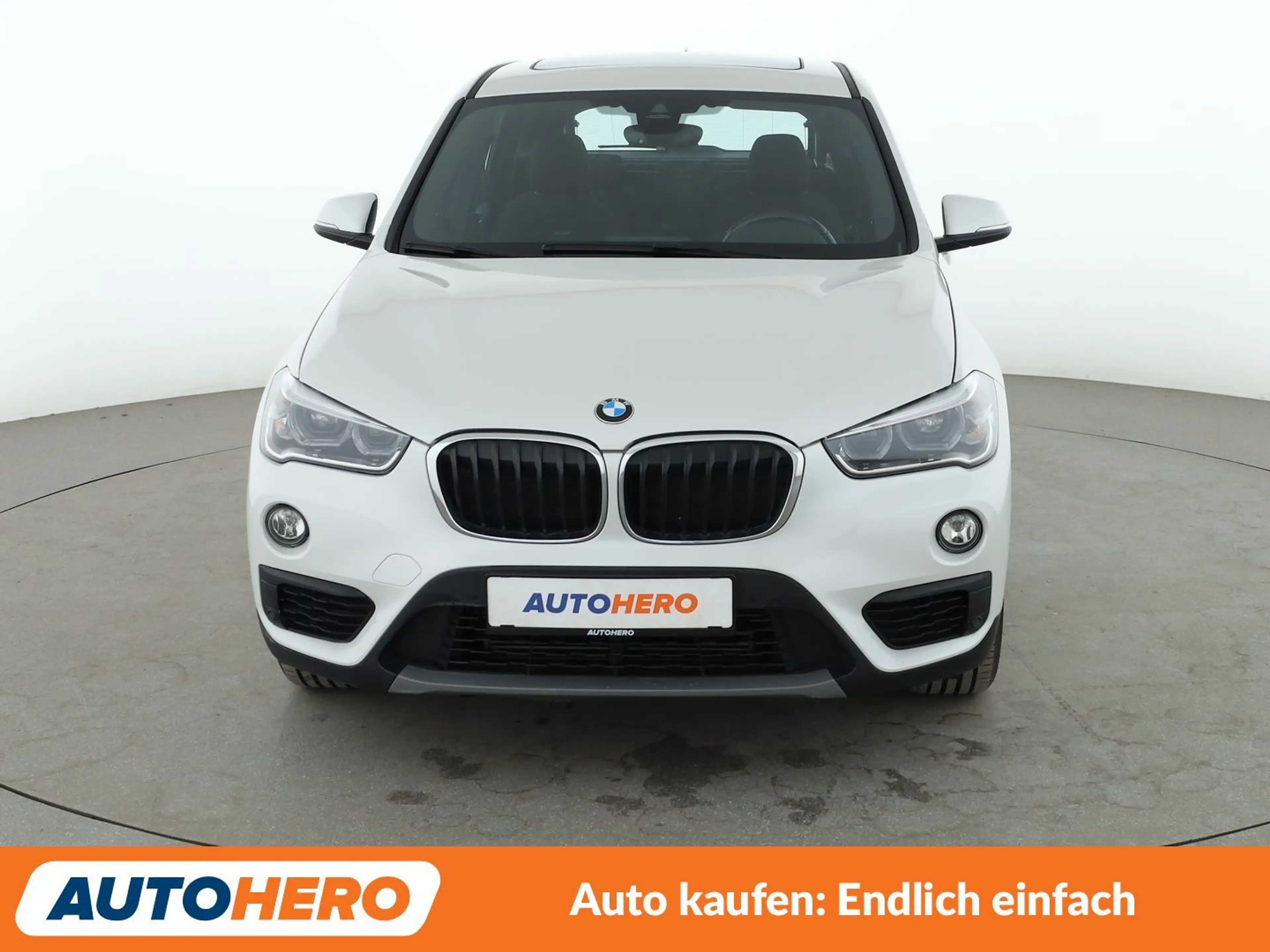 BMW X1 sDrive 18i Advantage*NAVI*LED*PDC*SHZ* — photo 9