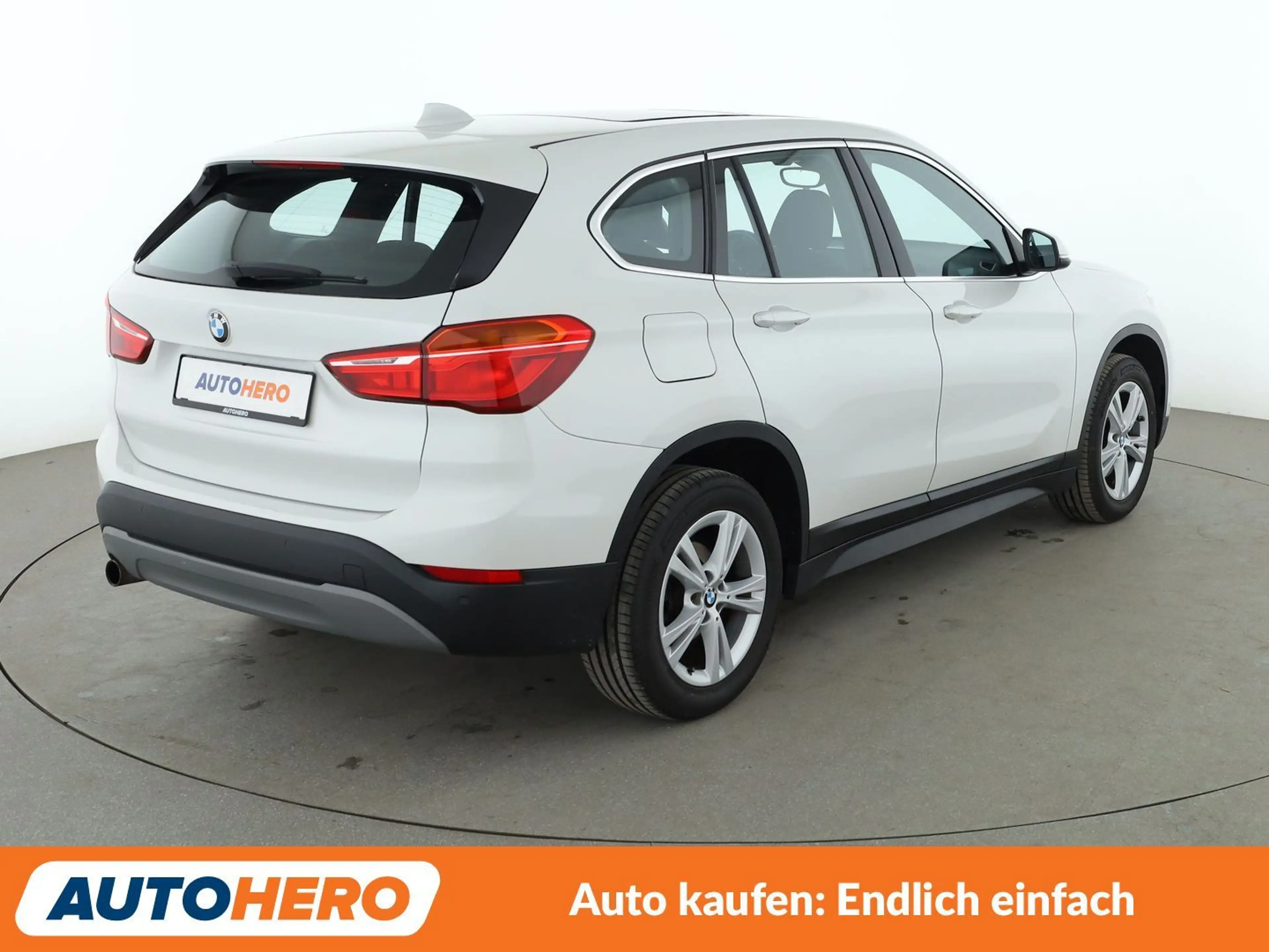 BMW X1 sDrive 18i Advantage*NAVI*LED*PDC*SHZ* — photo 6