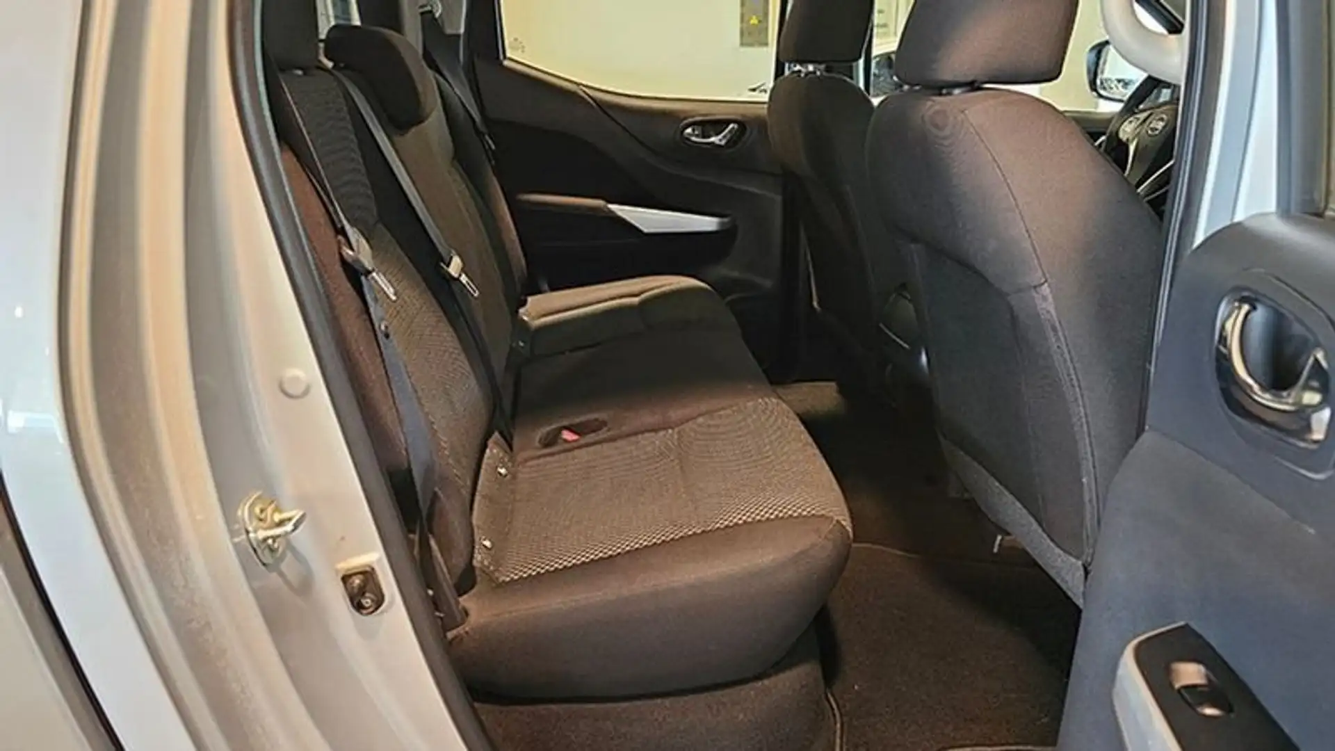 Nissan Navara 2.3 dCi Visia (160 CV) 4x4 - 2