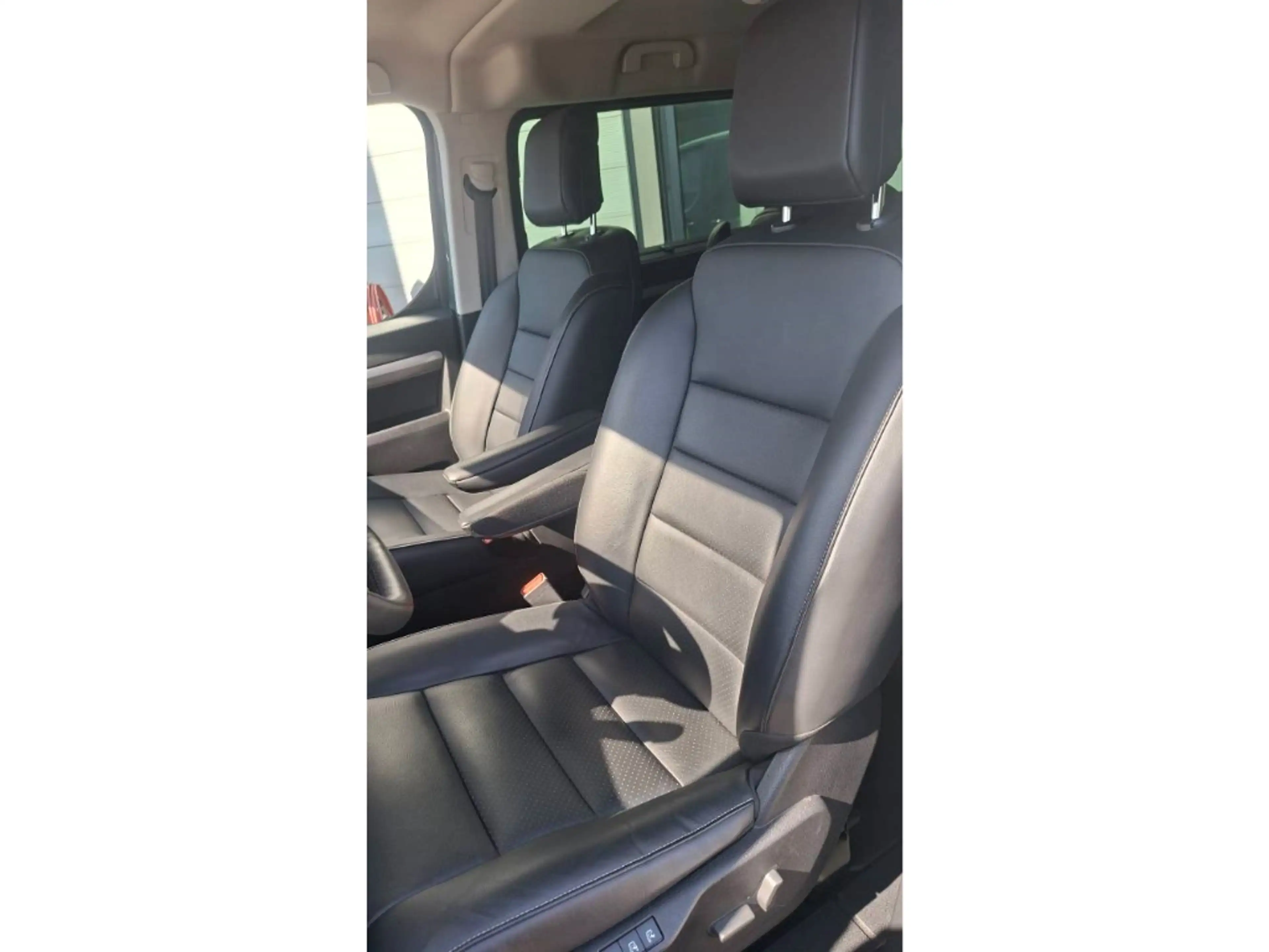 Citroen Spacetourer Max M BlueHDi 180 EAT8 *6 Sitzer, SHZ, AHK, uvm.* — photo 15