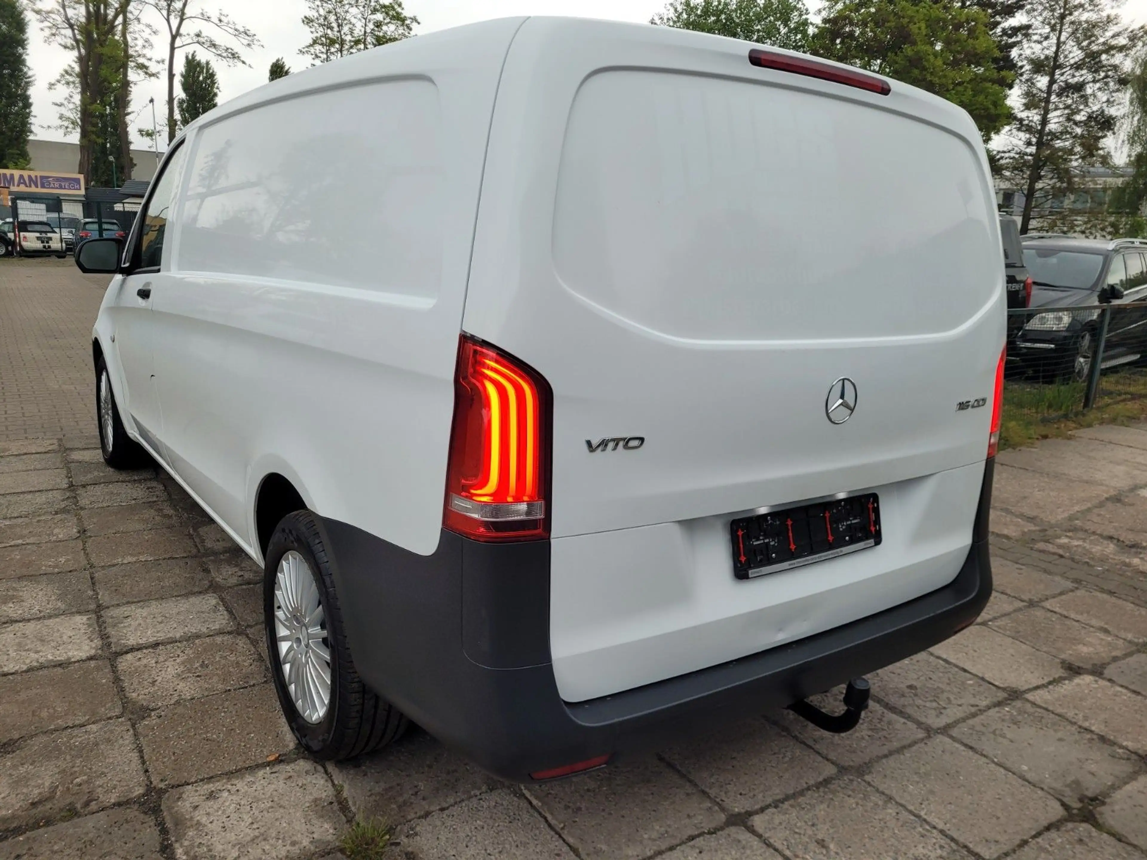 Mercedes-Benz Vito Kasten 116lang*NUR 50TKM*AHK*KLIMA*XENON — photo 8
