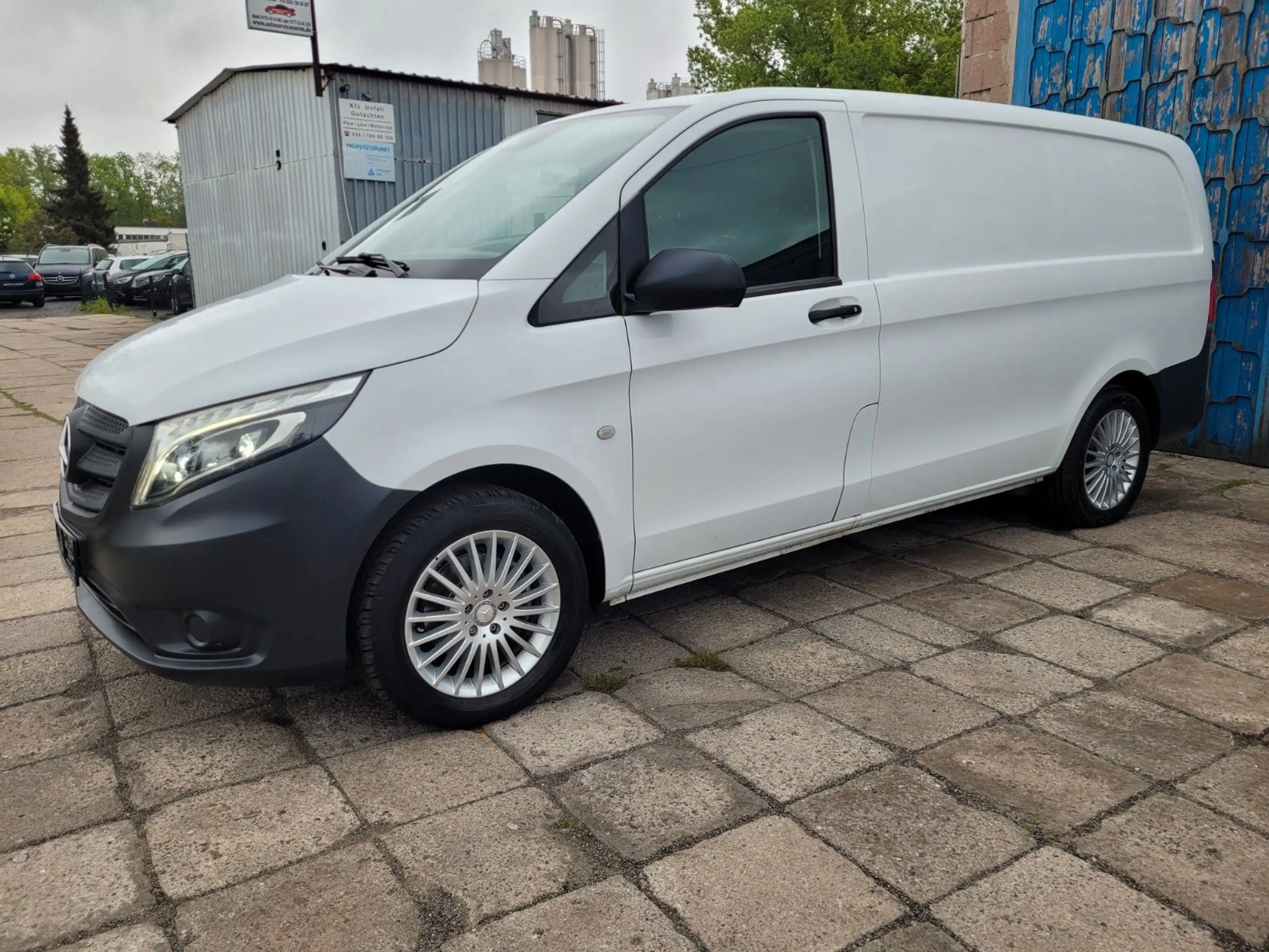 Mercedes-Benz Vito Kasten 116lang*NUR 50TKM*AHK*KLIMA*XENON — photo 5
