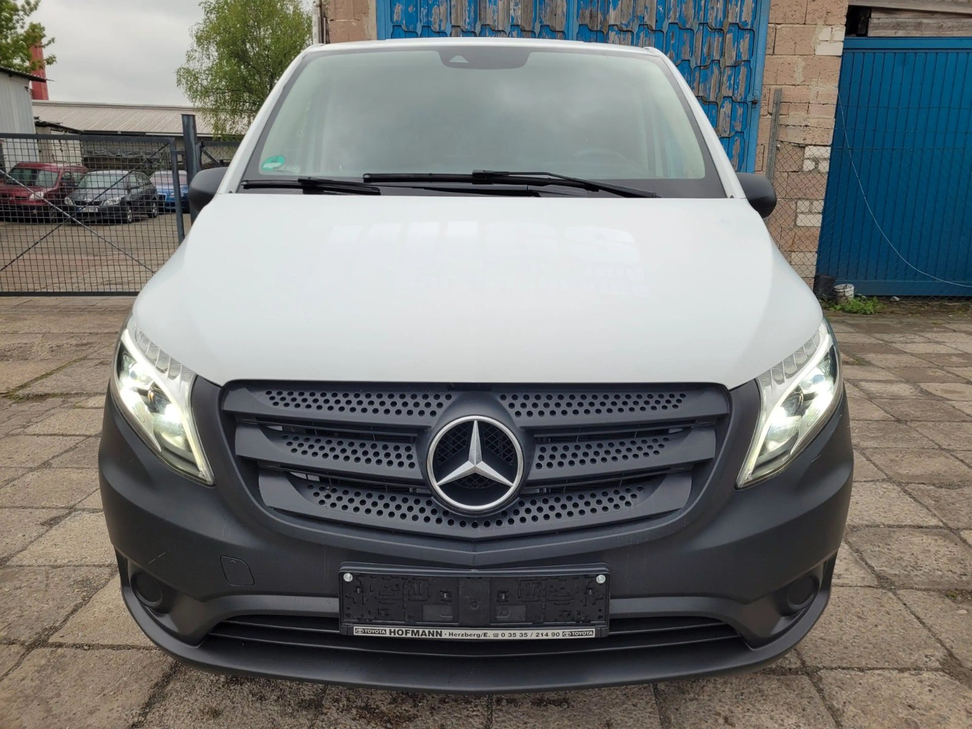 Mercedes-Benz Vito Kasten 116lang*NUR 50TKM*AHK*KLIMA*XENON — photo 3