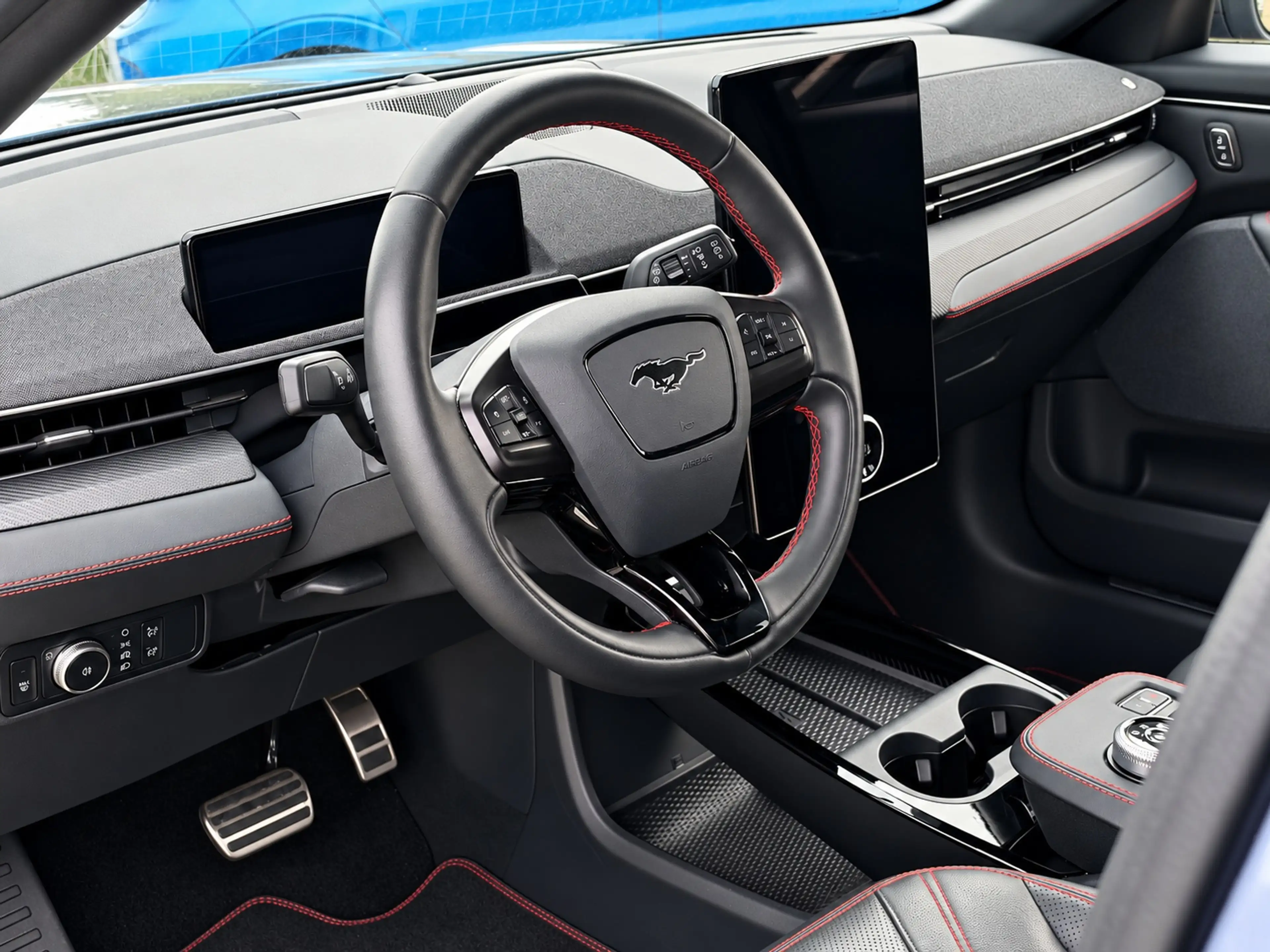 Ford Mustang Mach-E AWD 75 kWh | SOH 95.5 % | Trekhaak afn. | Ad cruis — photo 2