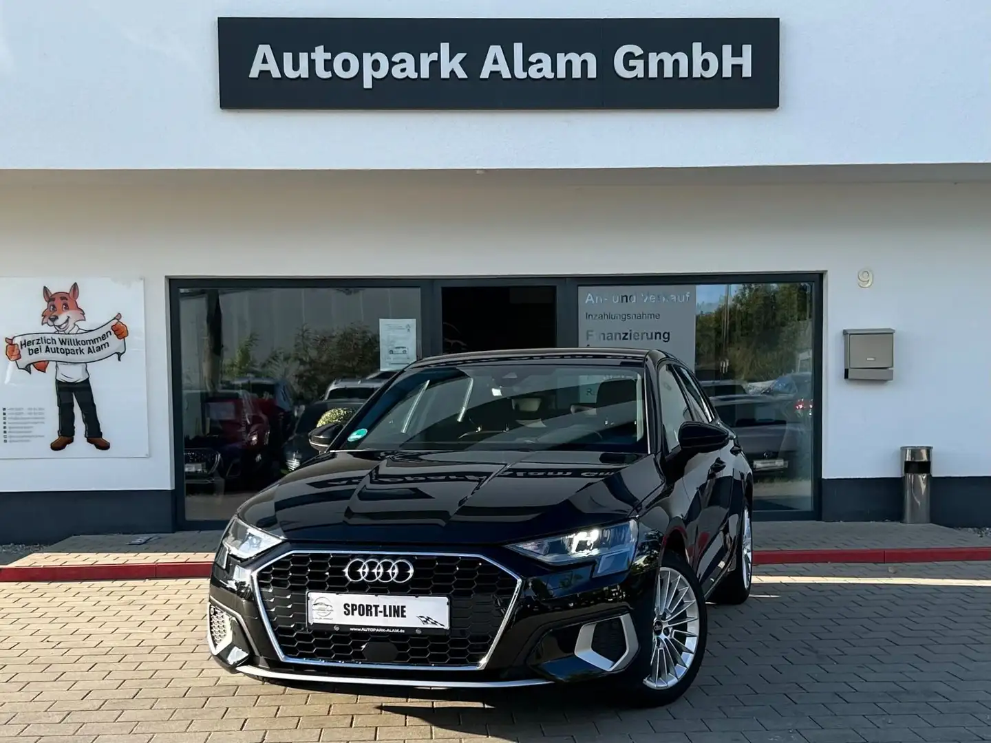 Audi A3 SB 30 TFSI ACC DAB Lane LED Navi Pano ViCo Schwarz - 1