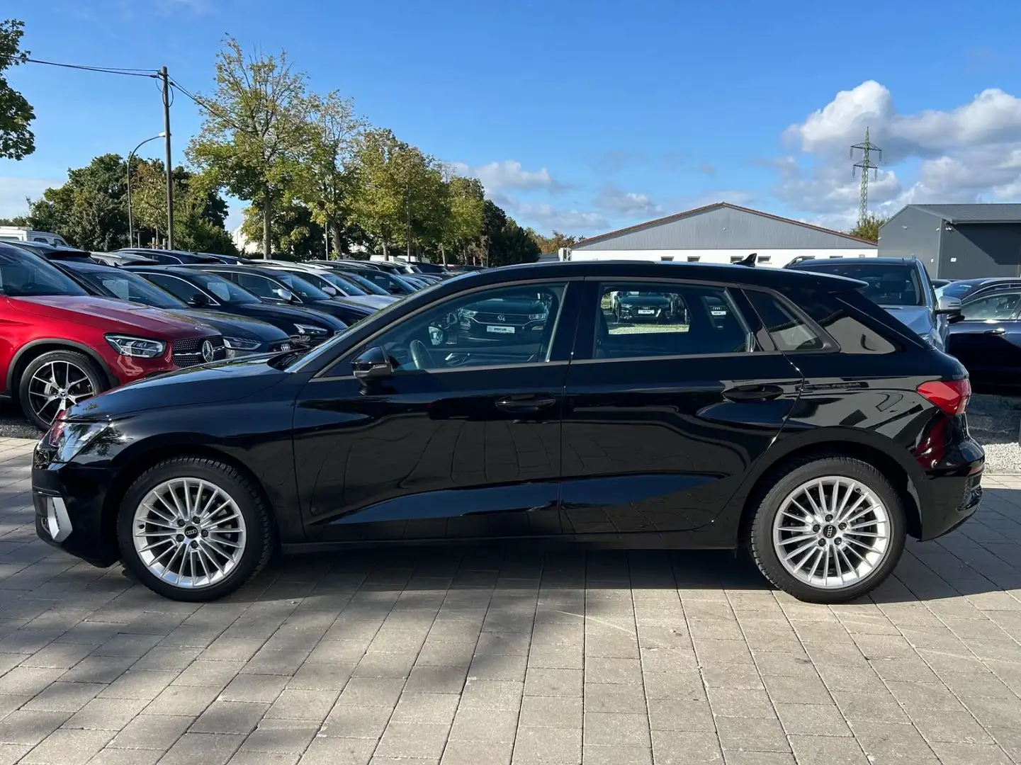 Audi A3 SB 30 TFSI ACC DAB Lane LED Navi Pano ViCo Schwarz - 2