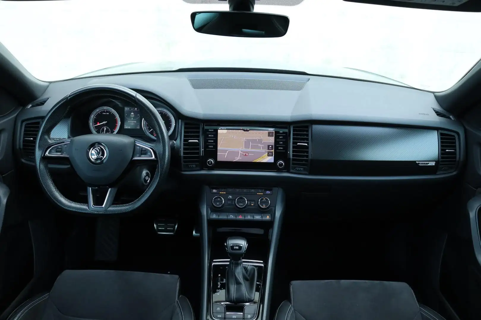 Skoda Kodiaq 1.5 TSI / 150PK / DSG / Sportline / 7 persoons / C Zwart - 2