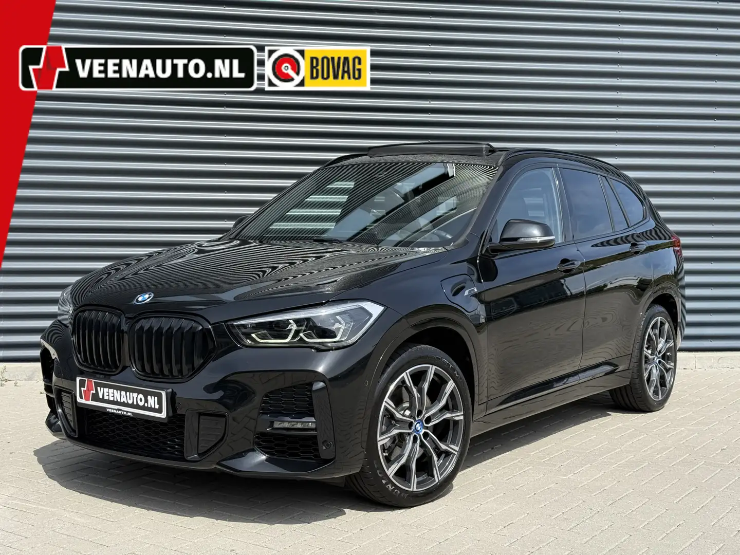 BMW X1 xDrive25e M-Sport Pano/Trekhaak/Camera/Apple Zwart - 1