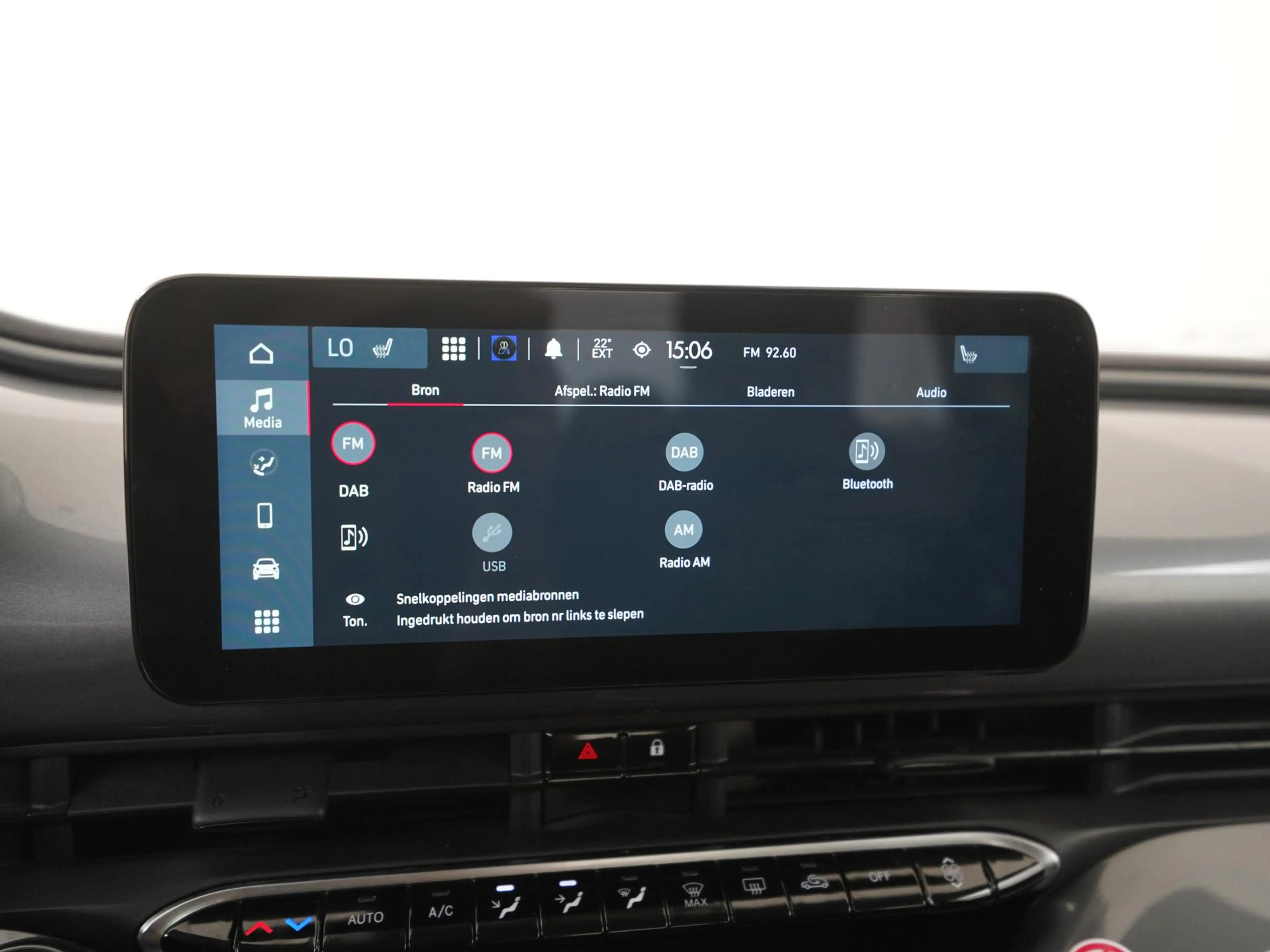 Fiat 500e 42 kWh | Stoelverwarming | Pdc v+a | Camera | Blin — photo 13