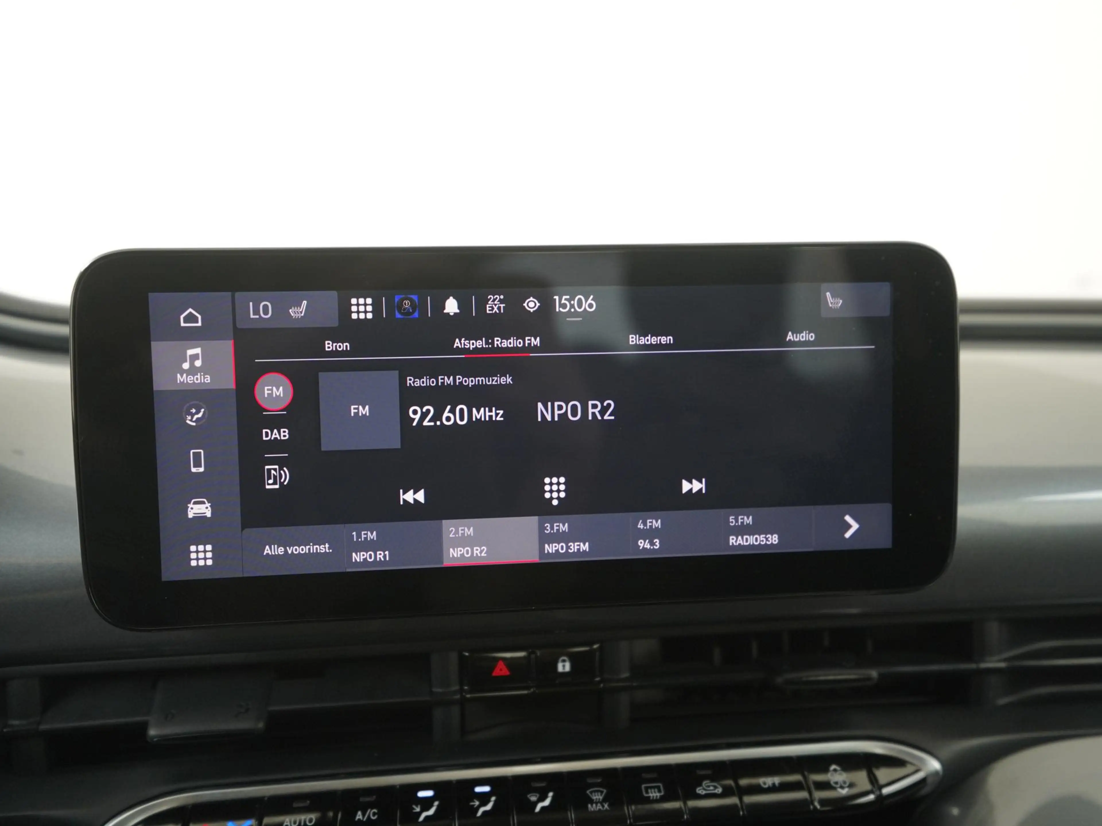 Fiat 500e 42 kWh | Stoelverwarming | Pdc v+a | Camera | Blin — photo 12