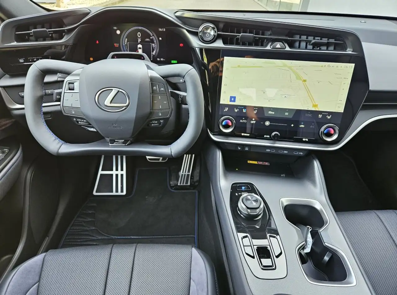 Lexus RZ 550e F SPORT 12