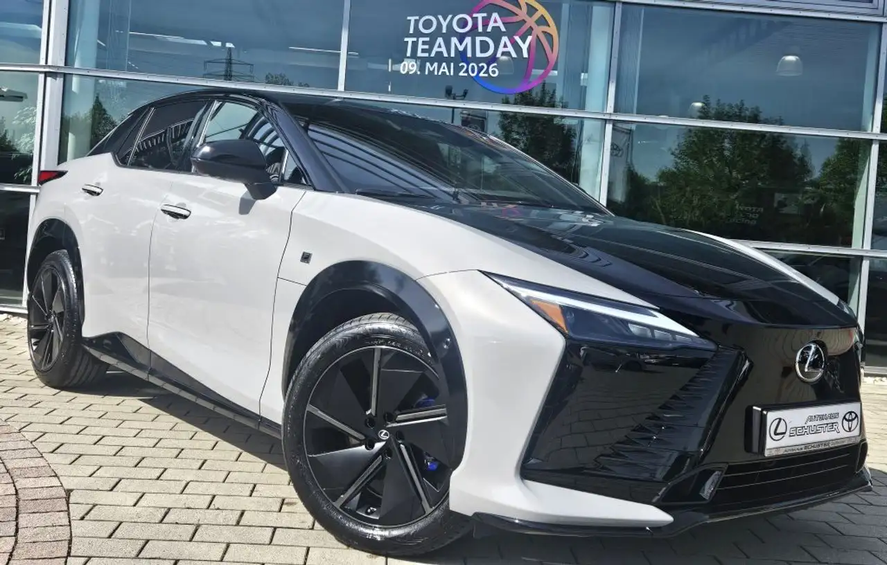 Lexus RZ 550e F SPORT 2