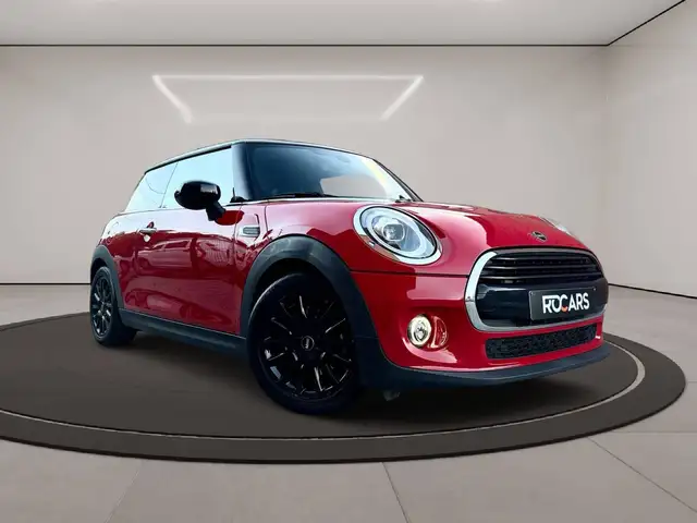 Mini Hatch view 3