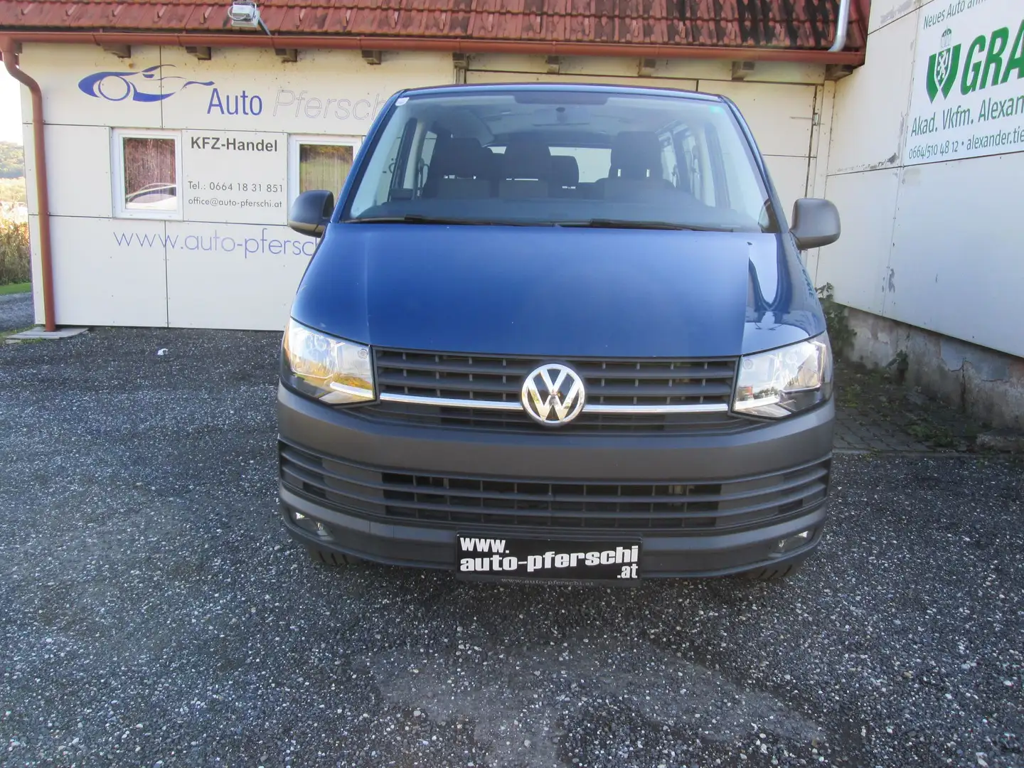 Volkswagen T6 Transporter Kombi lang Bleu - 1