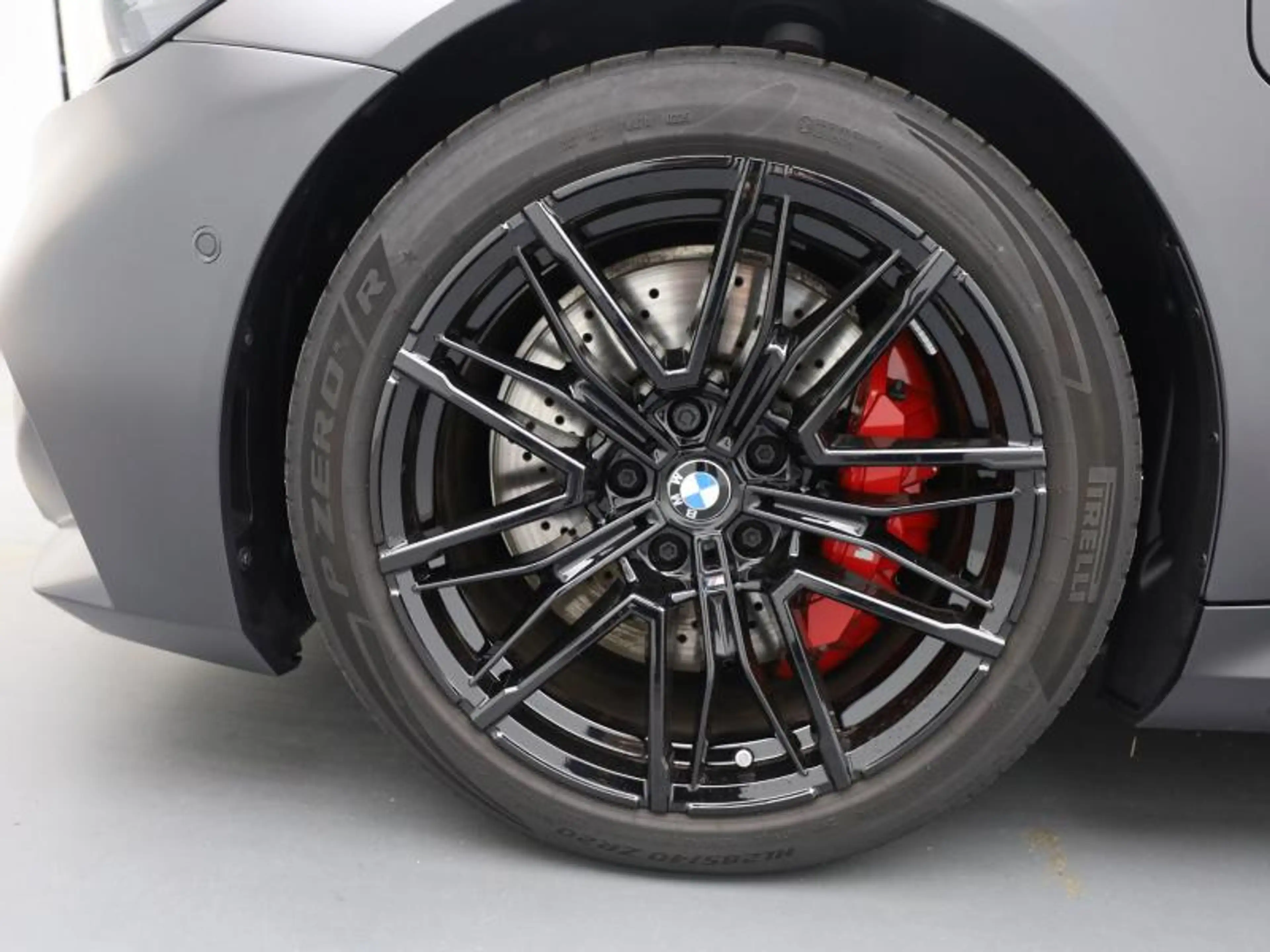 BMW M5 TOURING Matt - Pano - B&W Sound - M Drivers Pack- — photo 8