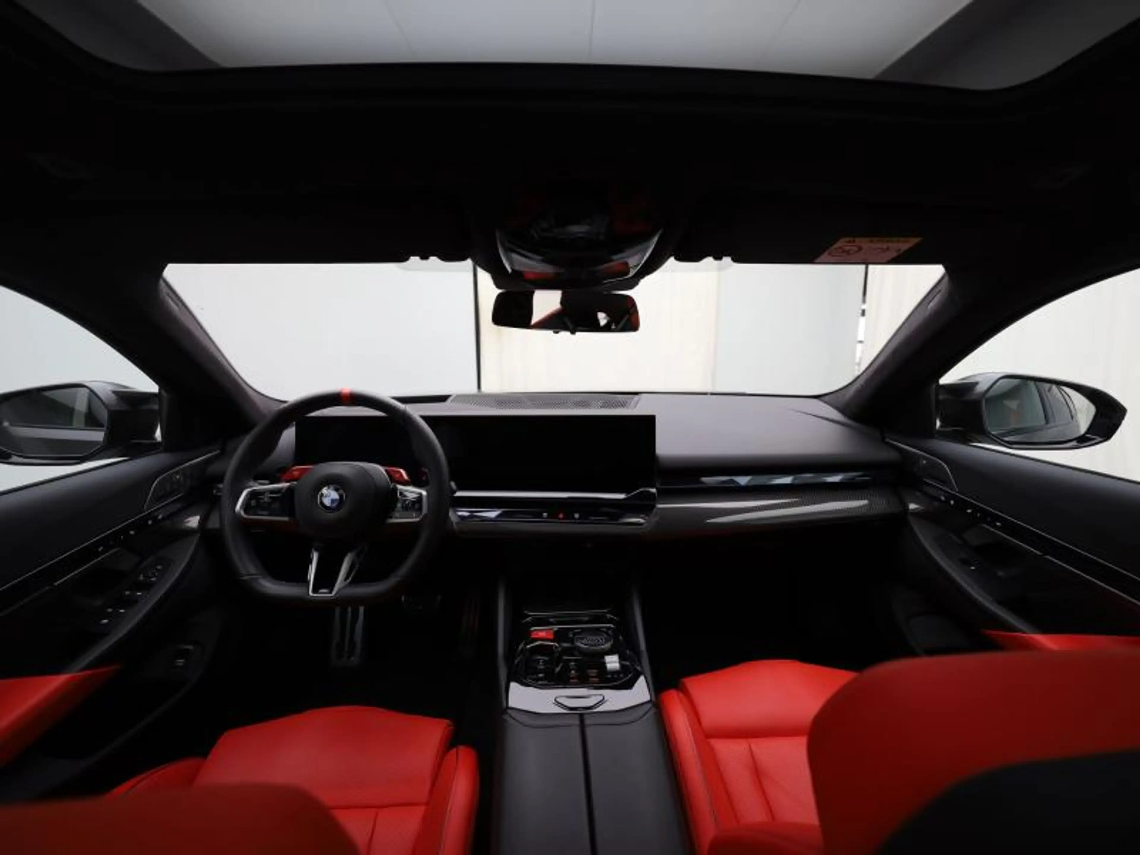 BMW M5 TOURING Matt - Pano - B&W Sound - M Drivers Pack- — photo 7