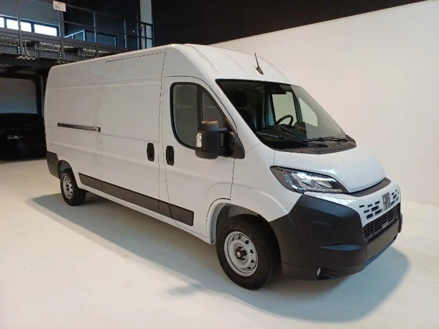 Fiat Ducato 35 2.2 Mjt 140CV L3 H2 Furgone Blanc - 1