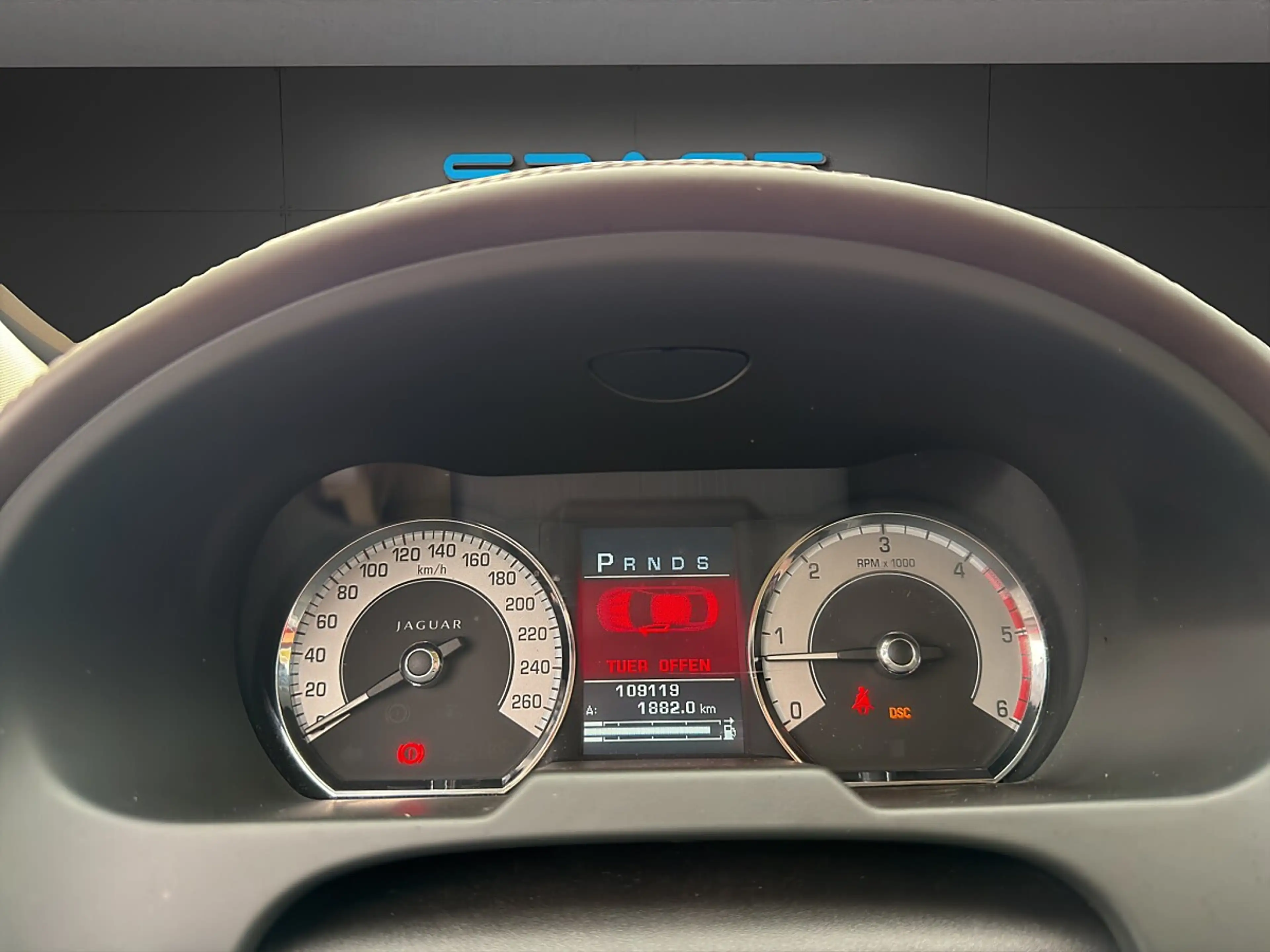 Jaguar XF 2,7 V6 Diesel Premium Luxury — photo 13