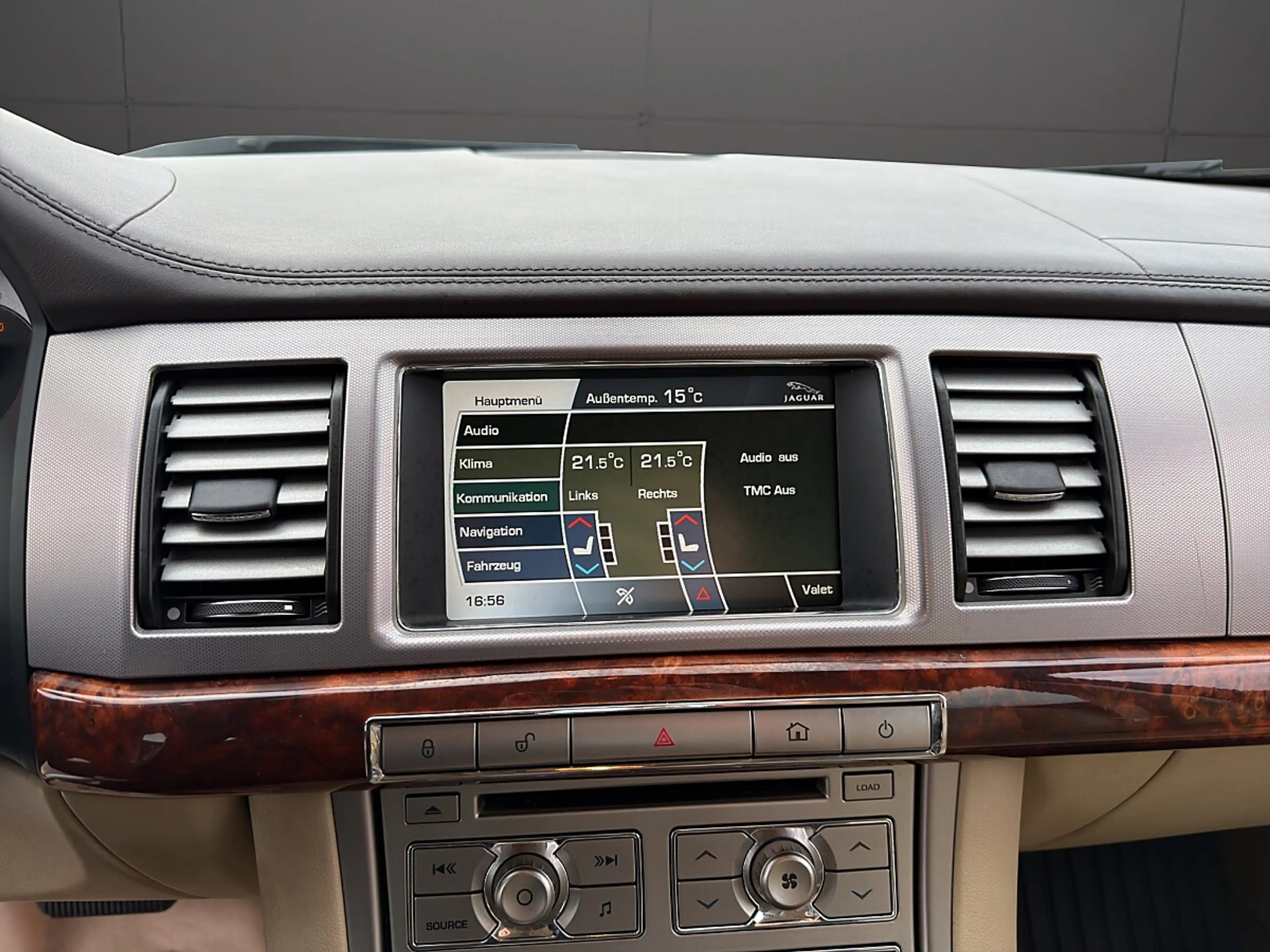 Jaguar XF 2,7 V6 Diesel Premium Luxury — photo 14