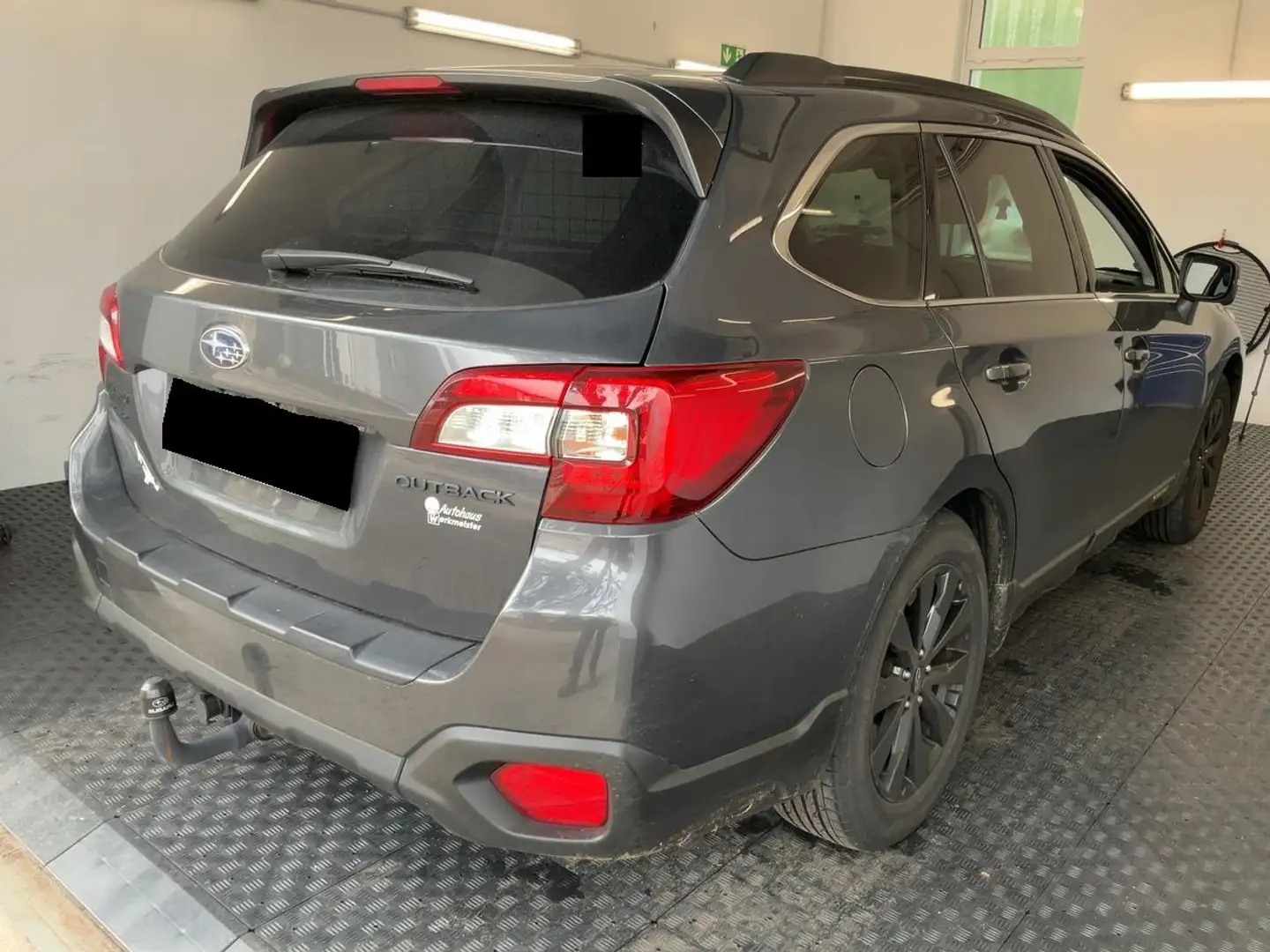 Subaru OUTBACK 2.5 Sport-X *Navi| LED| AHK| Glasdach* Grau - 2