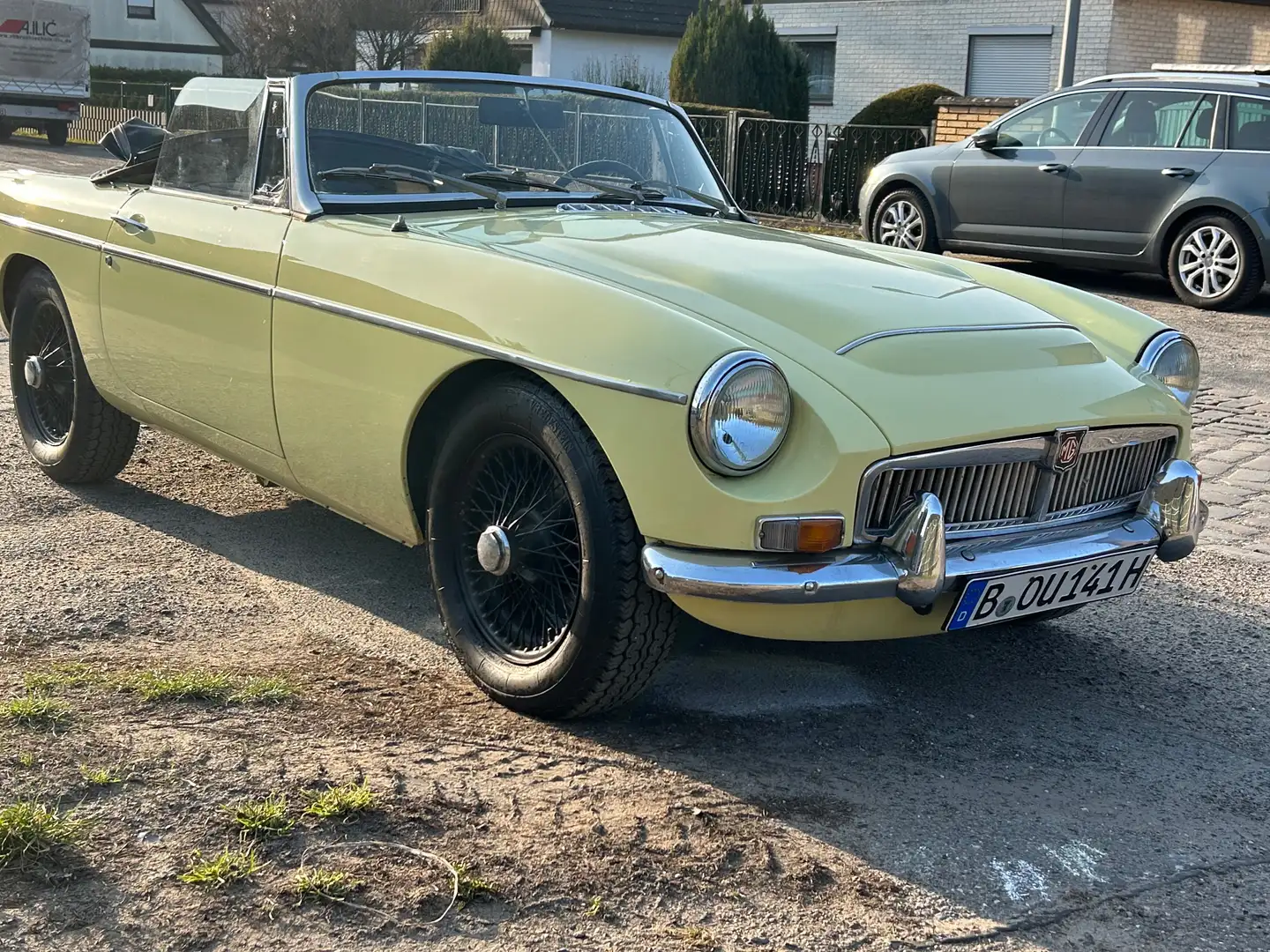 MG MGC Cabrio Gelb - 2