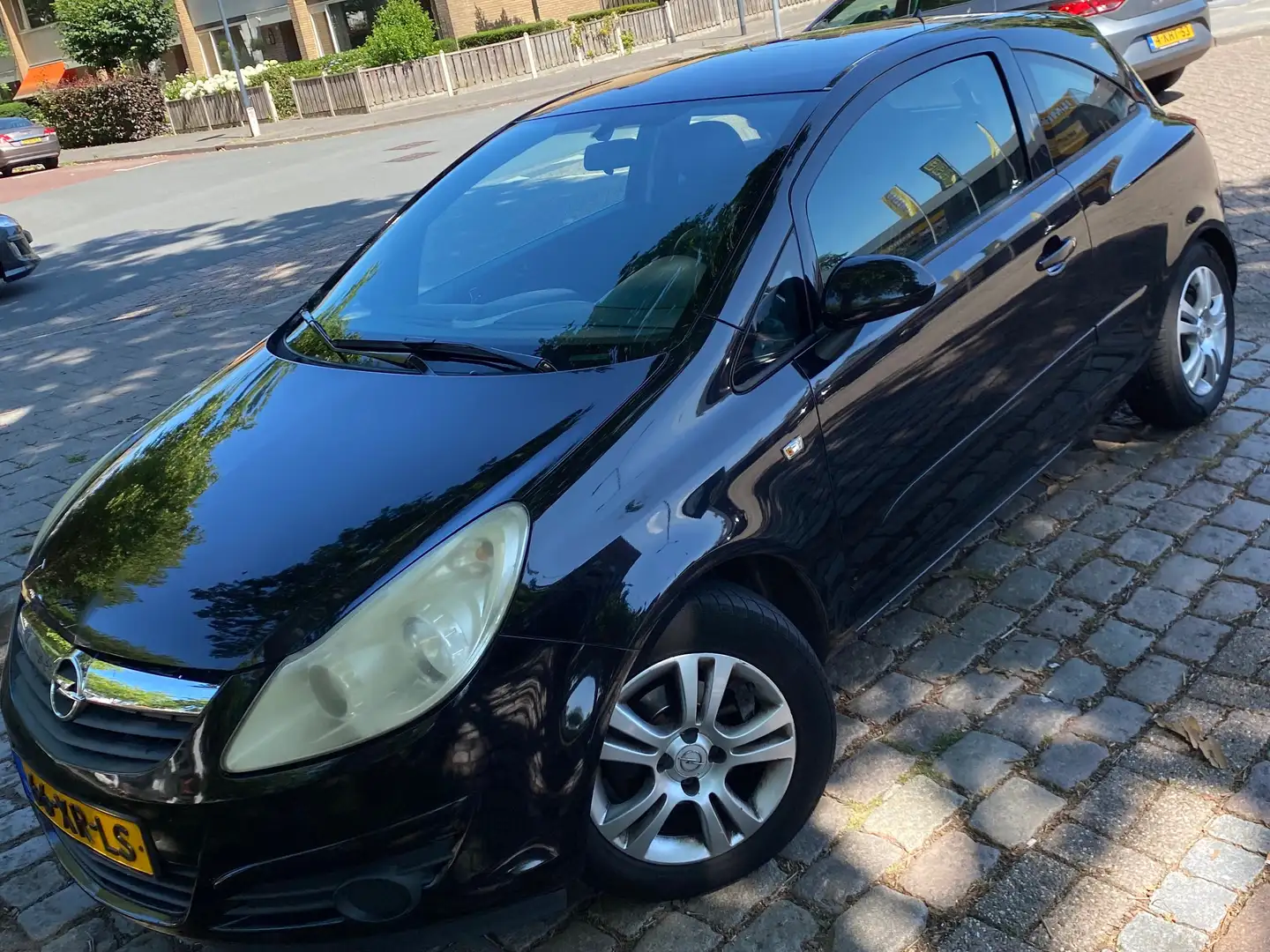Opel Corsa Corsa 1.4-16V Business Zwart - 1
