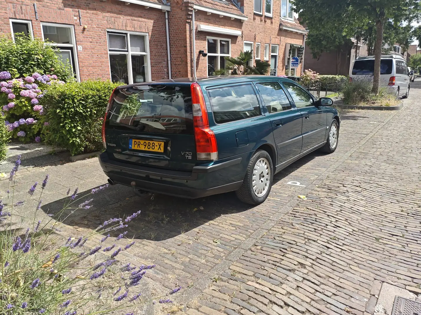 Volvo V70 V70 2.3 T-5 Comfort Line, Aut. Trekhaak 310+PK Groen - 2