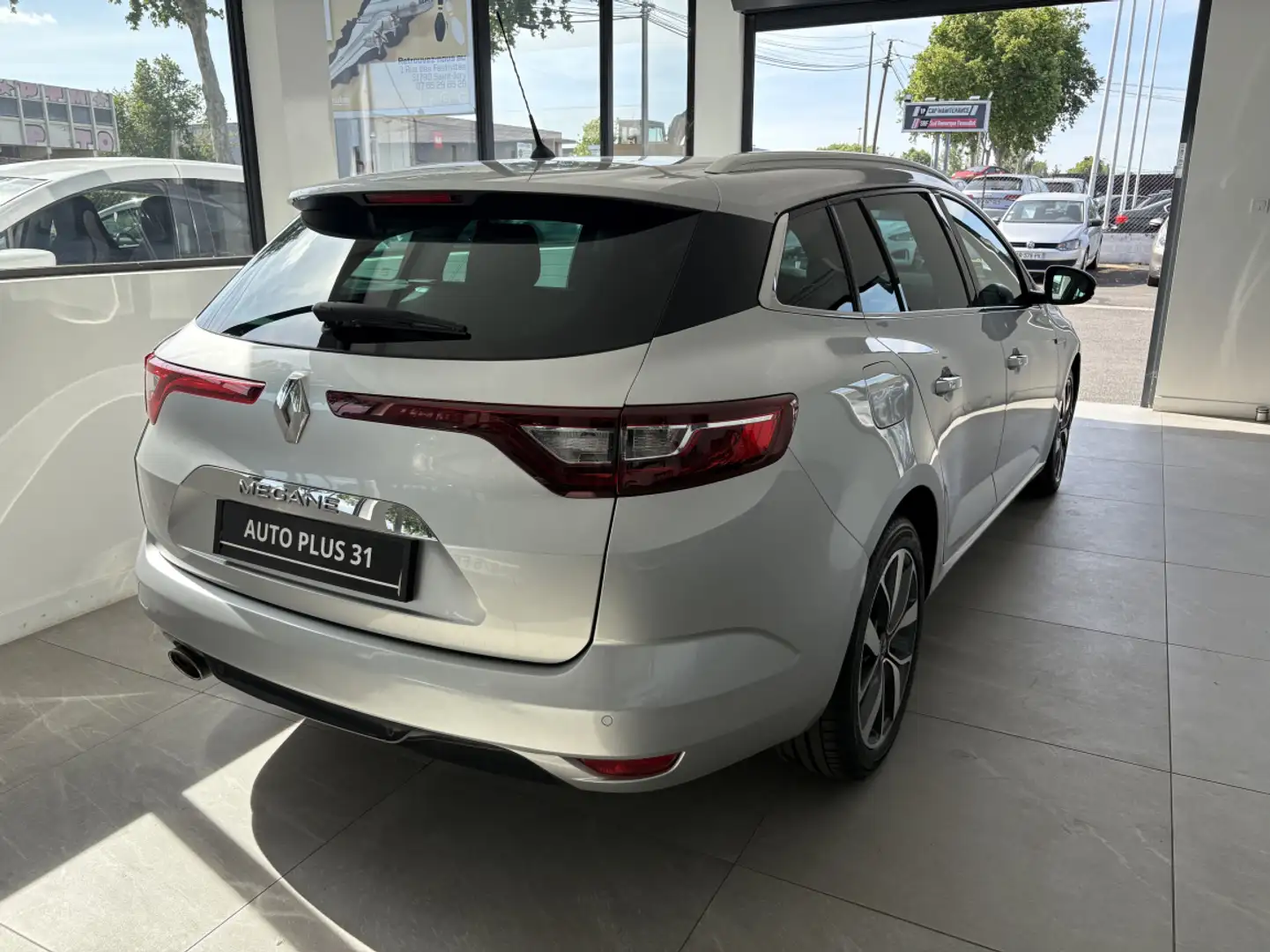 Renault Megane IV Estate TCe 165 Energy Intens - 2