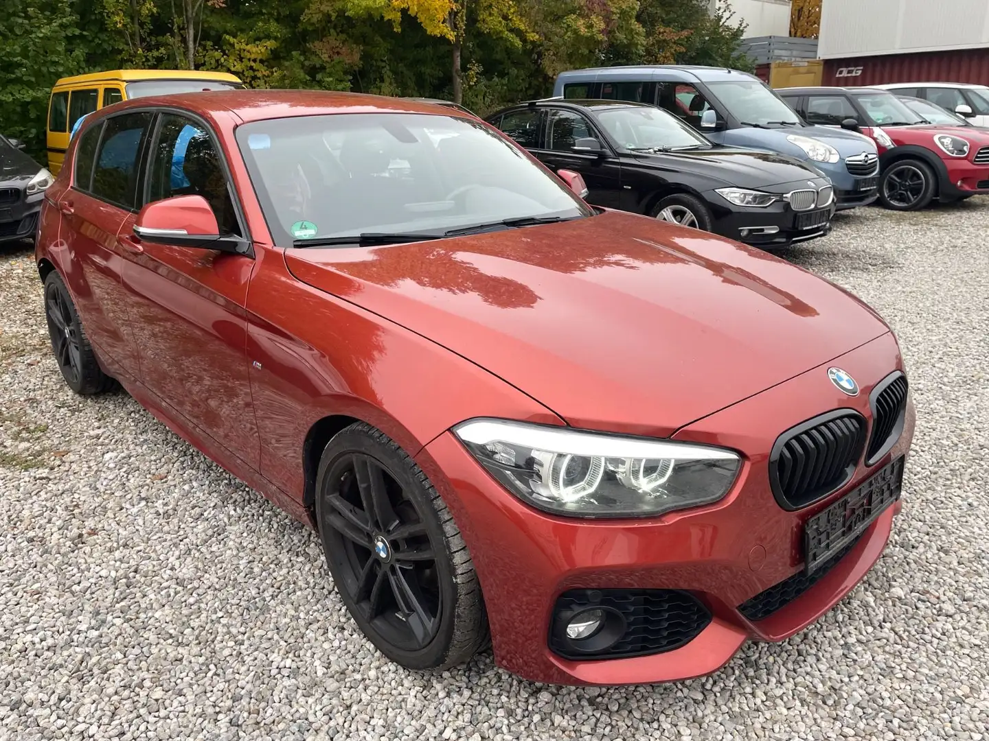 BMW 118 i Edition M Sport *Navi*40.Kilom.*Voll Fahrb Orange - 2